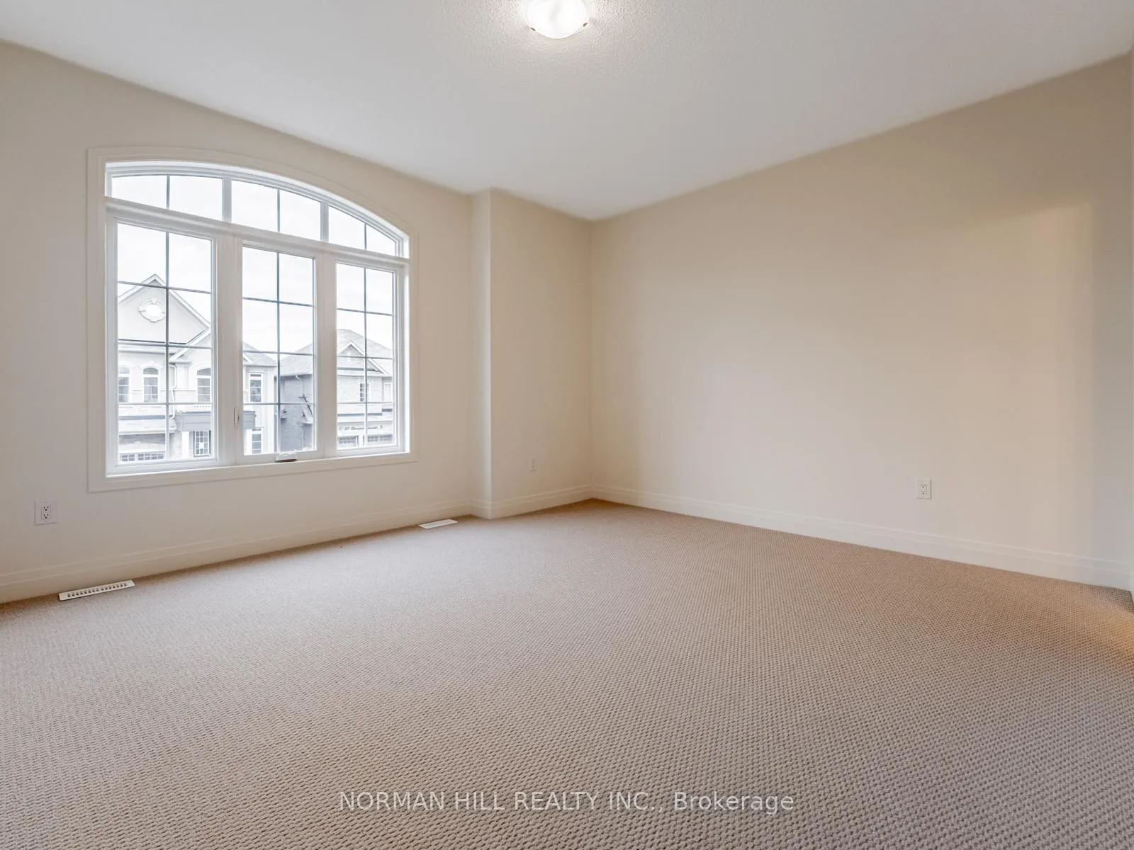 Photo 28 of 23 Lilestone Drive, Brampton, Credit Valley — HOMEH