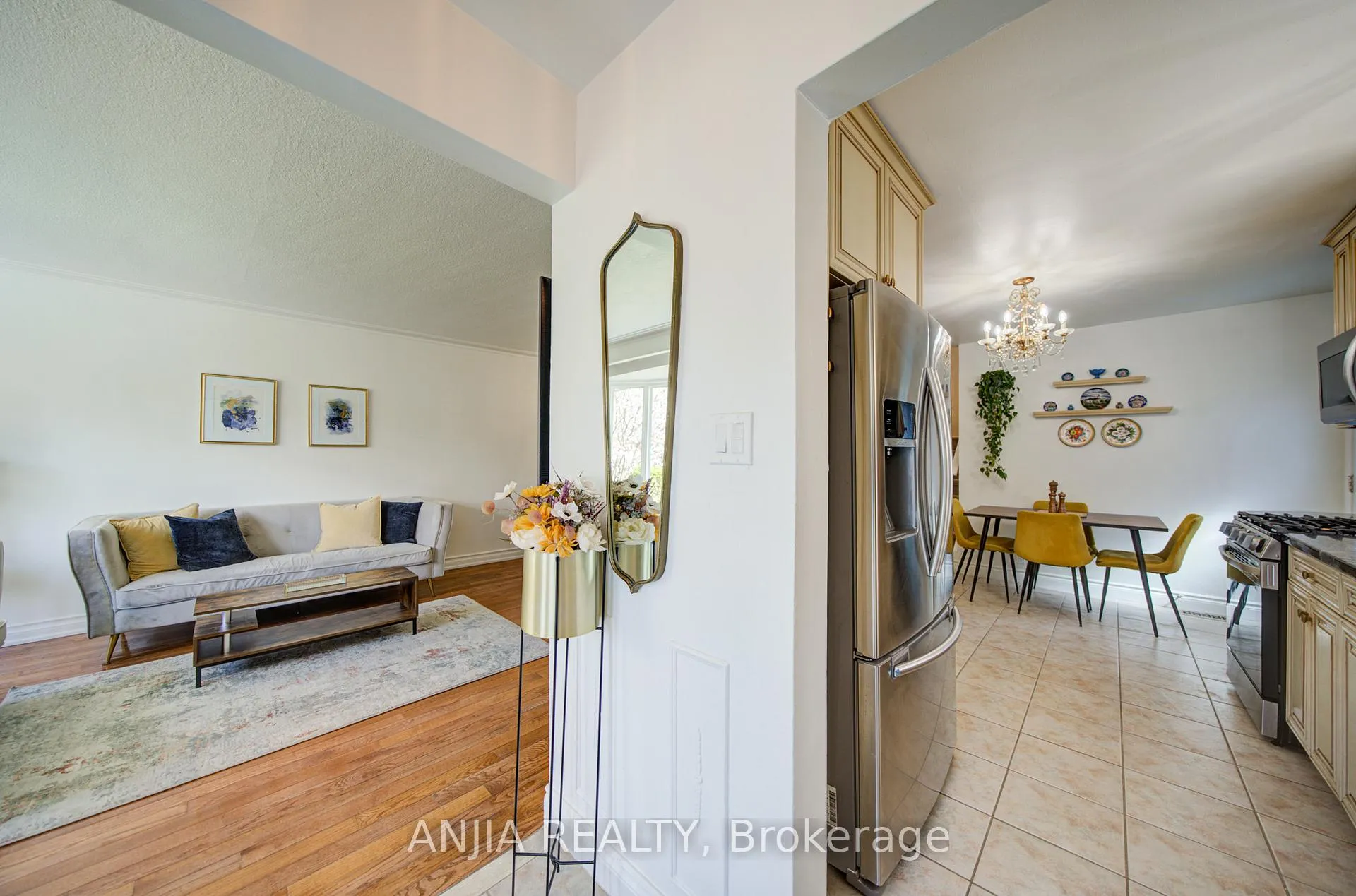 Photo 8 of 24 Friar Tuck Road, Markham, Bullock — HOMEH