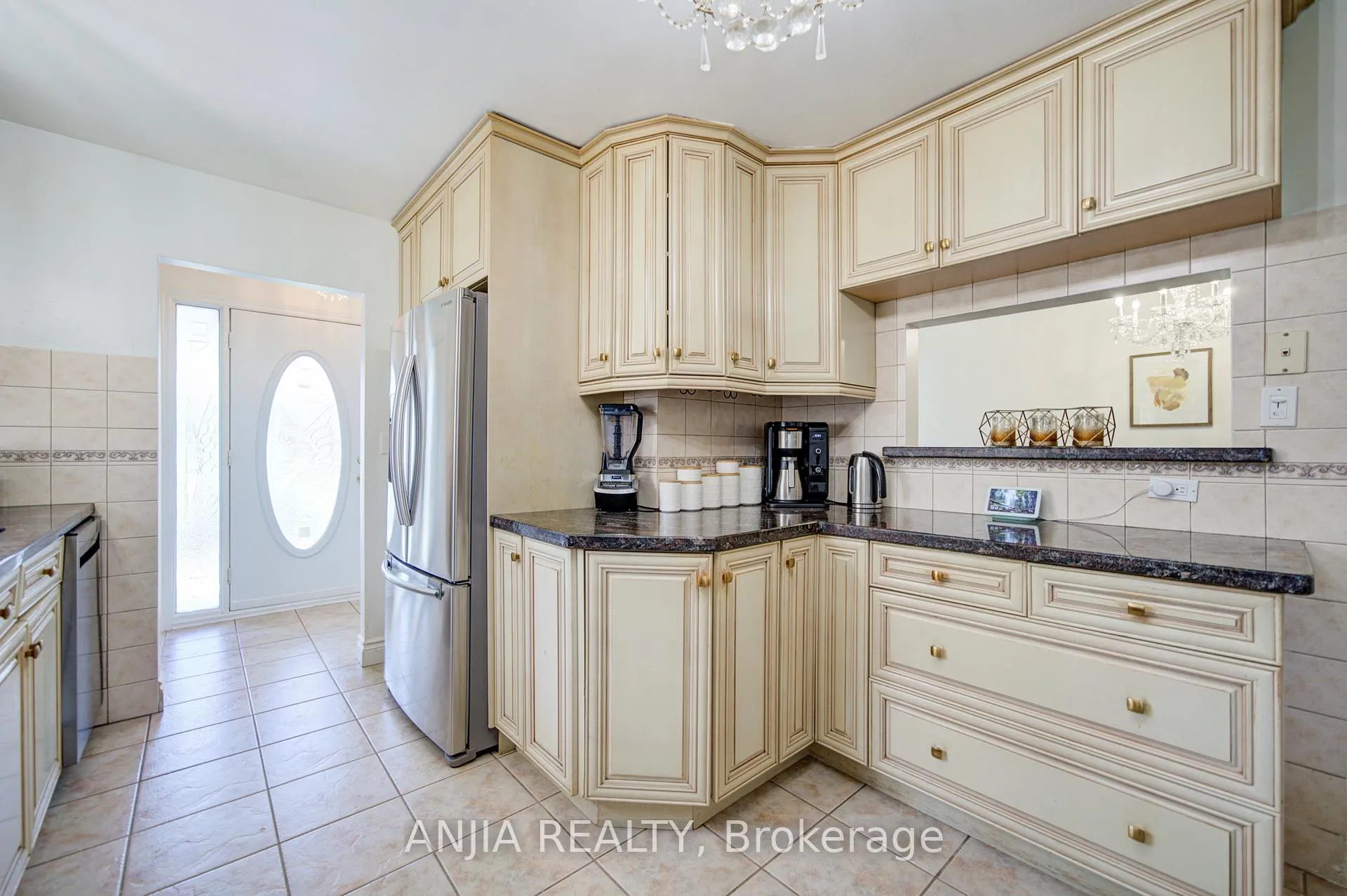 Photo 13 of 24 Friar Tuck Road, Markham, Bullock — HOMEH