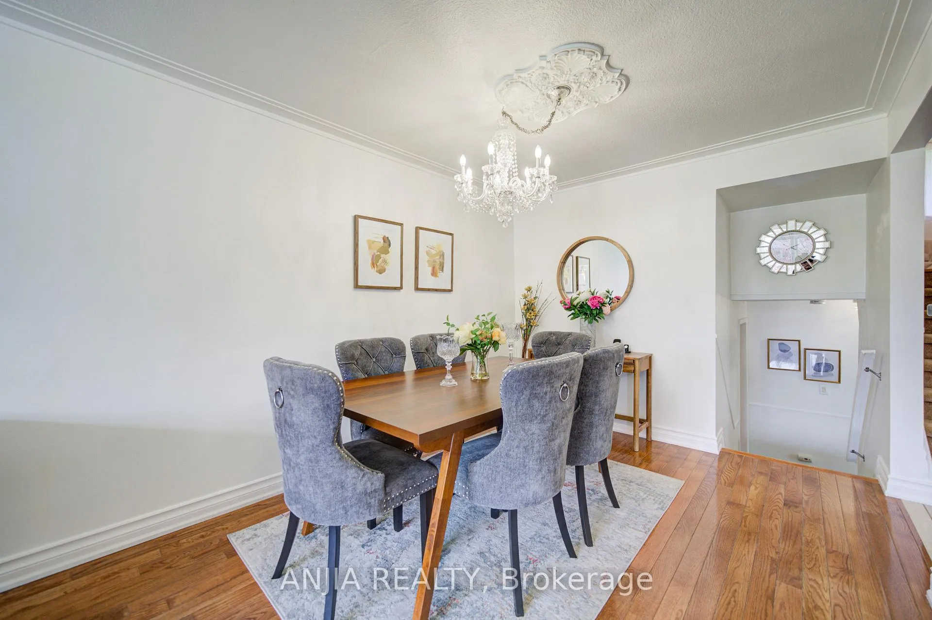 Photo 17 of 24 Friar Tuck Road, Markham, Bullock — HOMEH
