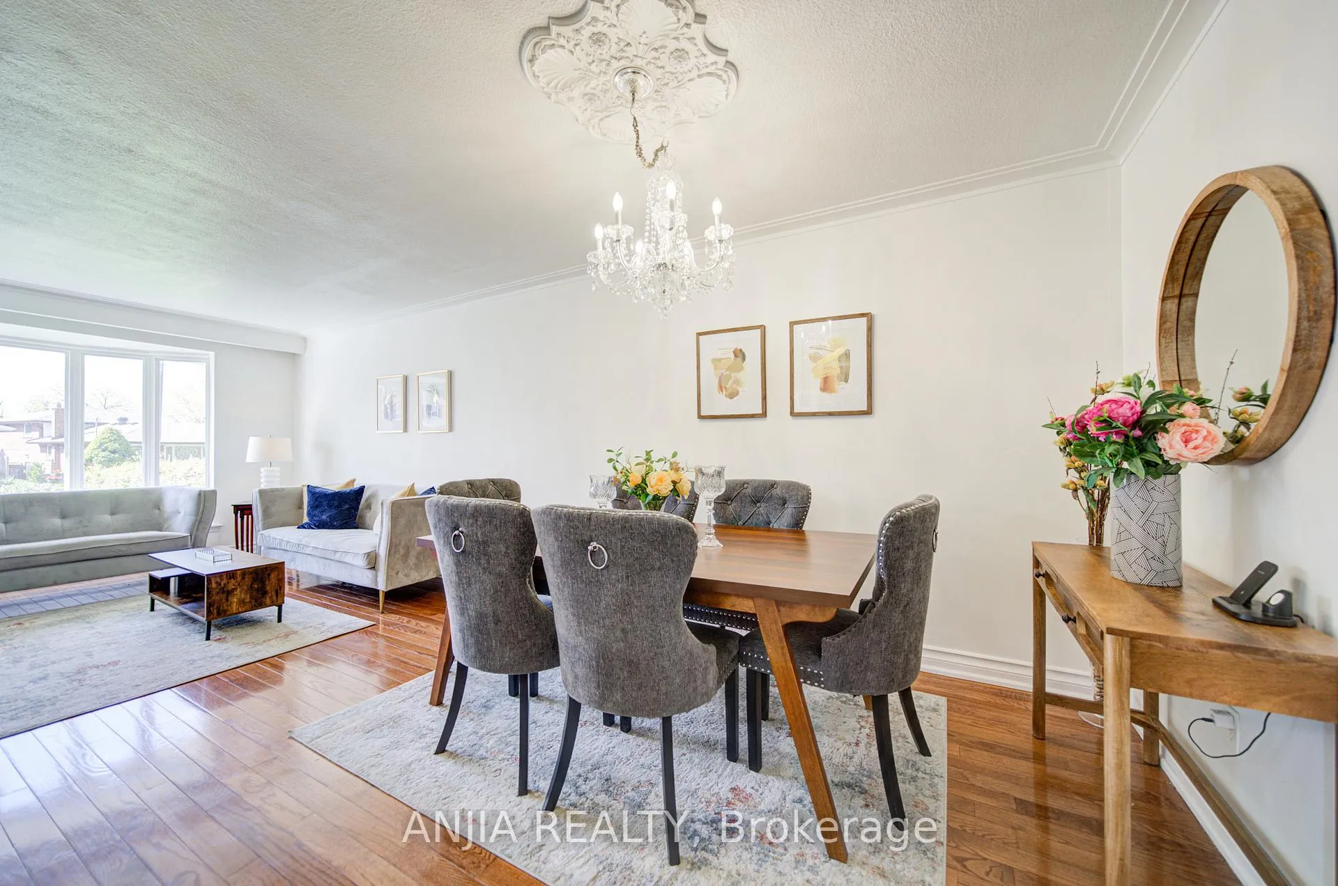Photo 18 of 24 Friar Tuck Road, Markham, Bullock — HOMEH