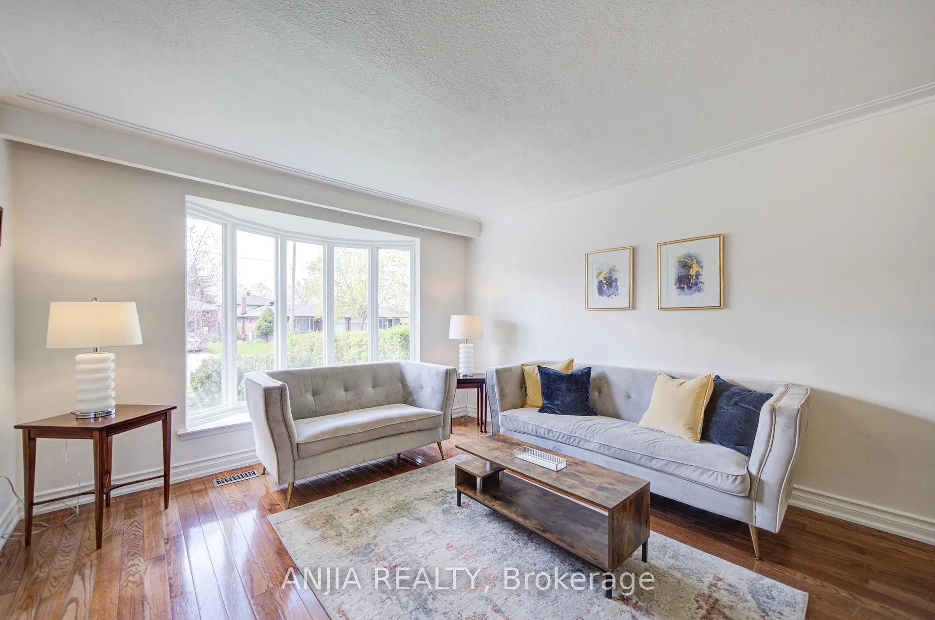 Photo 20 of 24 Friar Tuck Road, Markham, Bullock — HOMEH