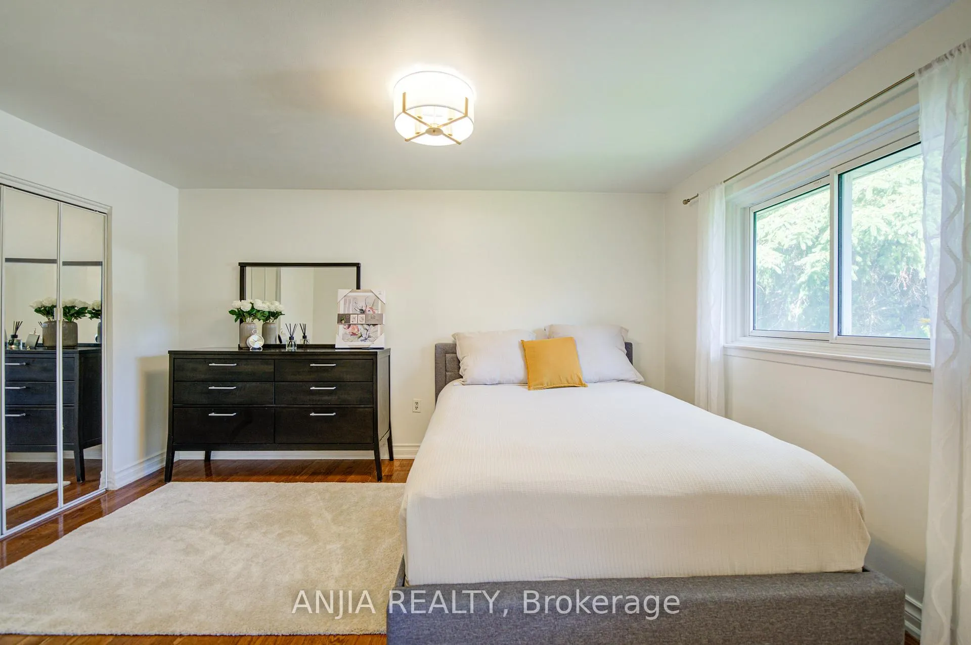 Photo 29 of 24 Friar Tuck Road, Markham, Bullock — HOMEH