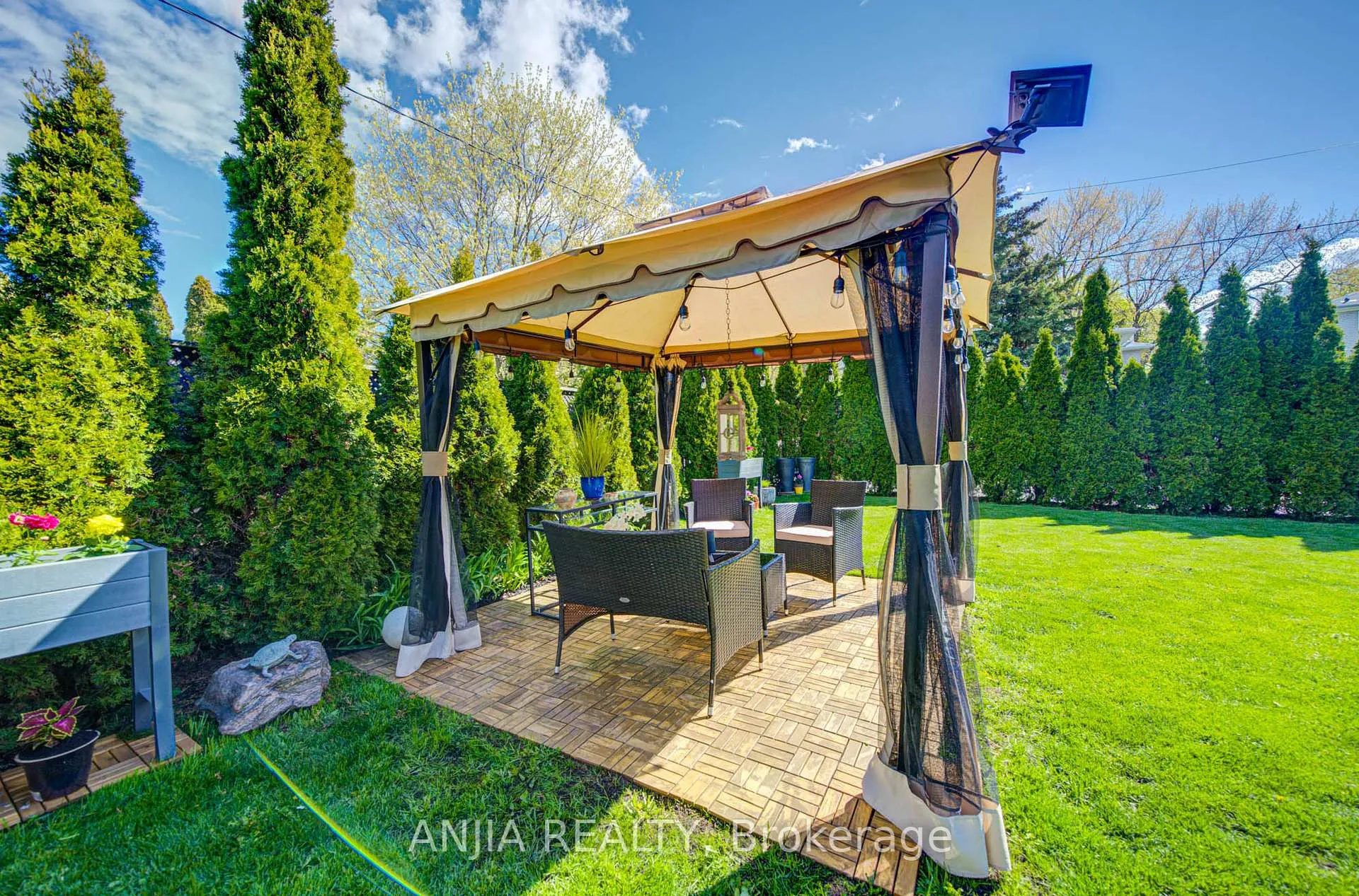 Photo 48 of 24 Friar Tuck Road, Markham, Bullock — HOMEH