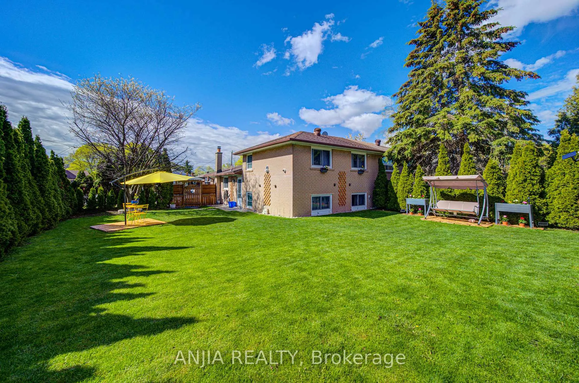 Photo 50 of 24 Friar Tuck Road, Markham, Bullock — HOMEH