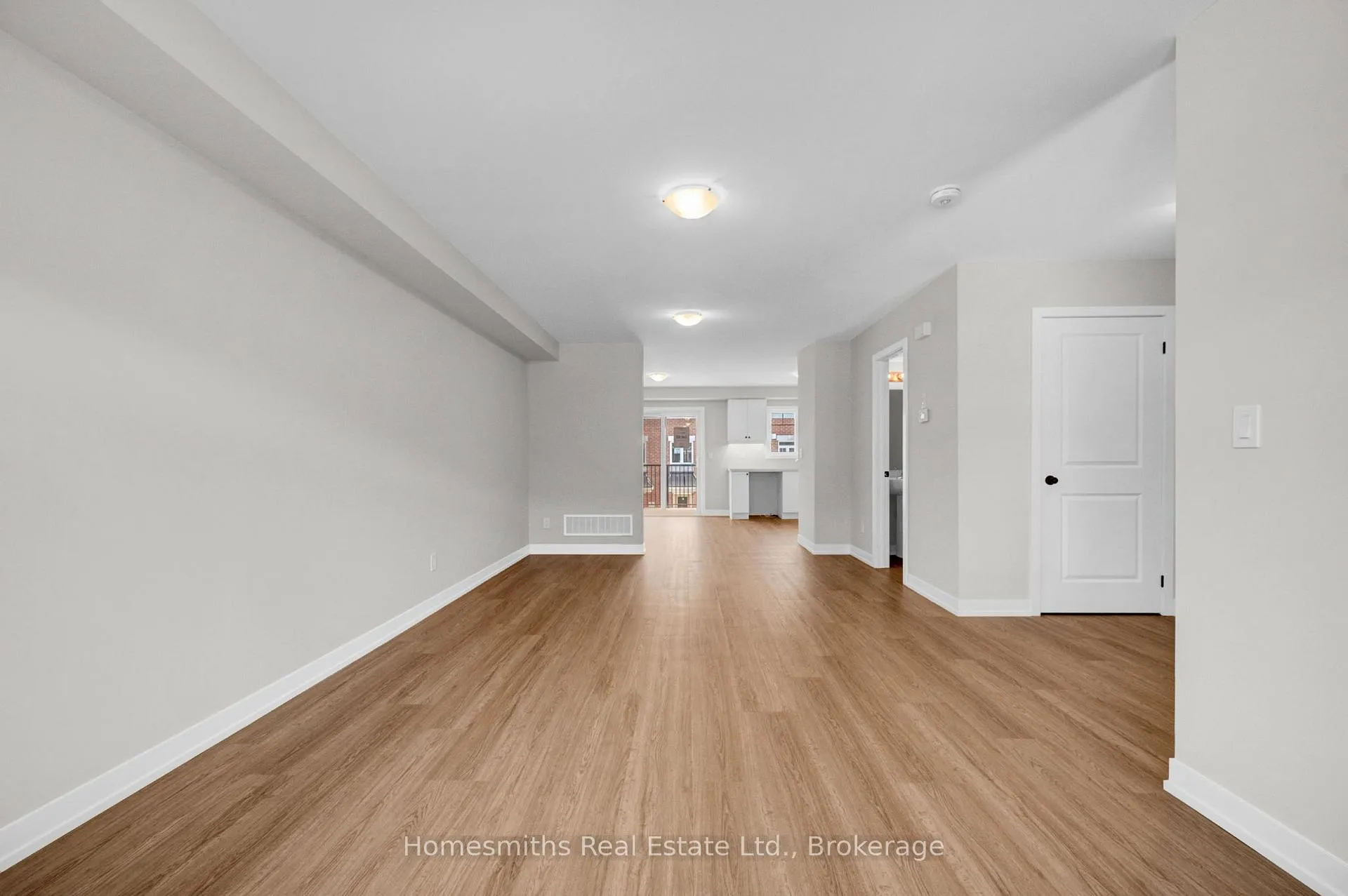 Photo 8 of 14 Nady Lane, Clarington, Newcastle — HOMEH