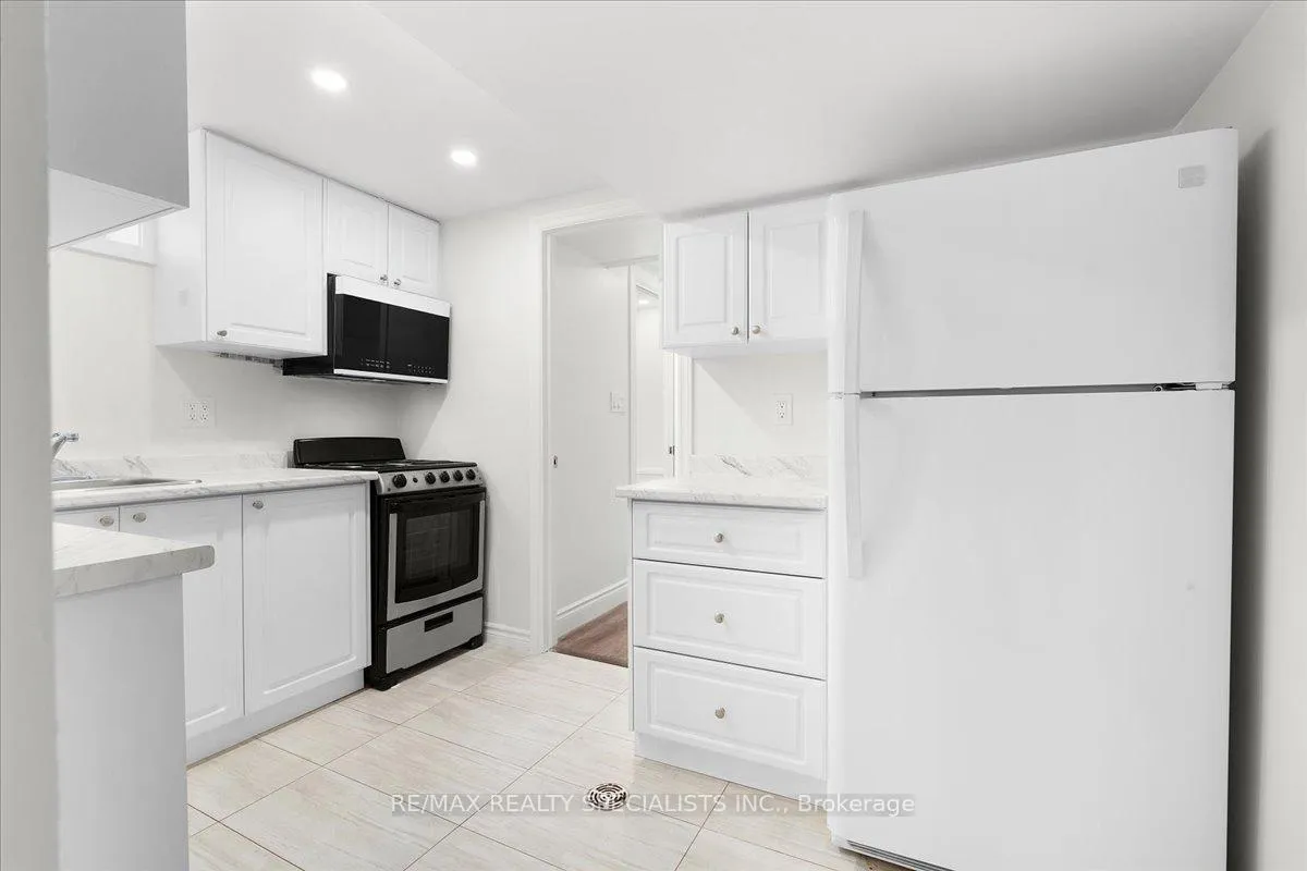Photo 23 of 56 Nash Road S, Hamilton, Corman — HOMEH