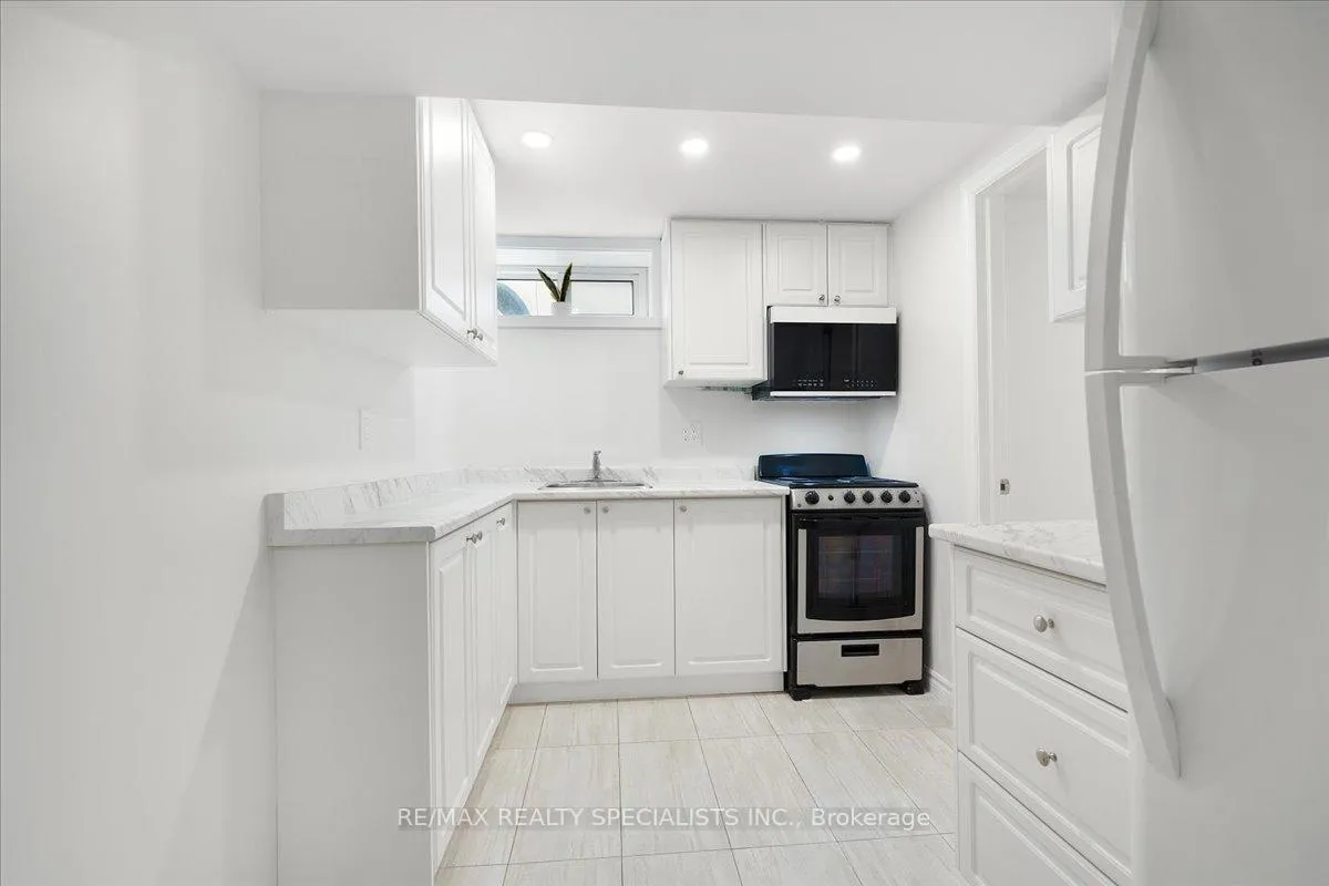 Photo 24 of 56 Nash Road S, Hamilton, Corman — HOMEH