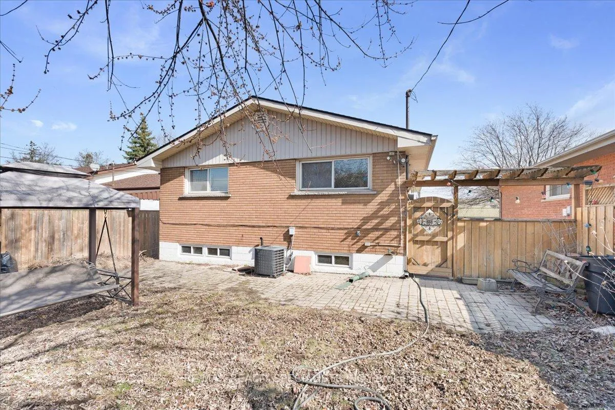 Photo 35 of 56 Nash Road S, Hamilton, Corman — HOMEH