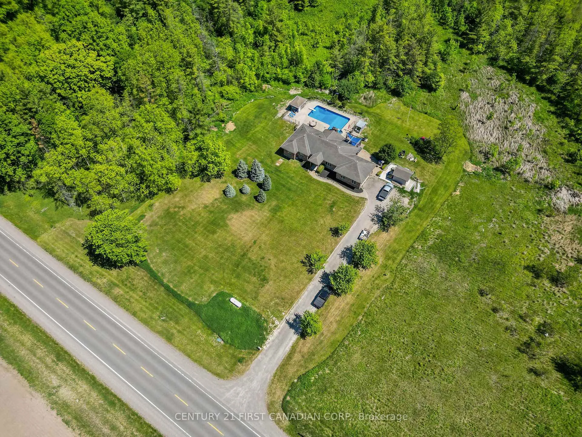 Photo 3 of 26210 Nairn Road, North Middlesex, Nairn — HOMEH