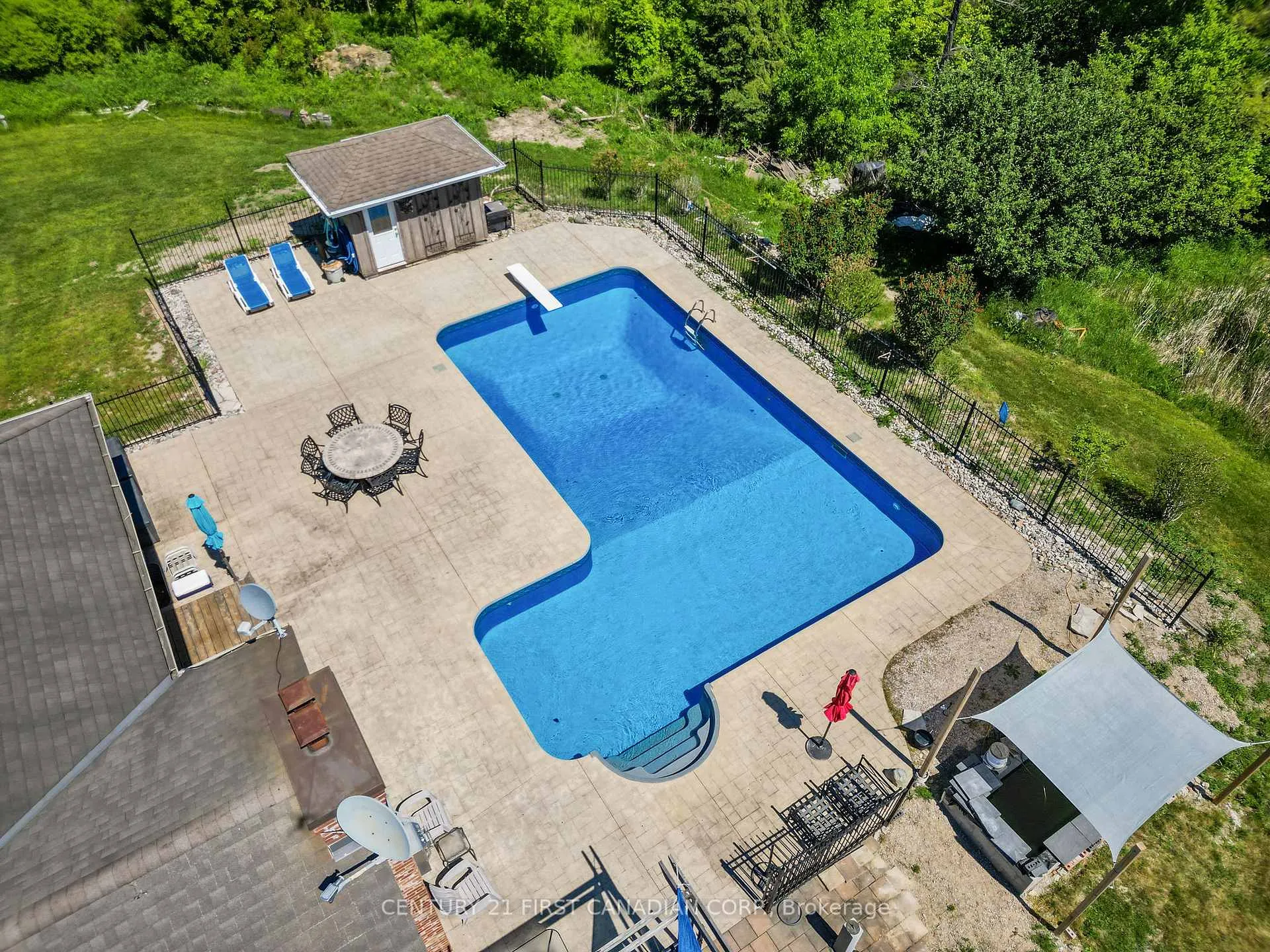 Photo 5 of 26210 Nairn Road, North Middlesex, Nairn — HOMEH