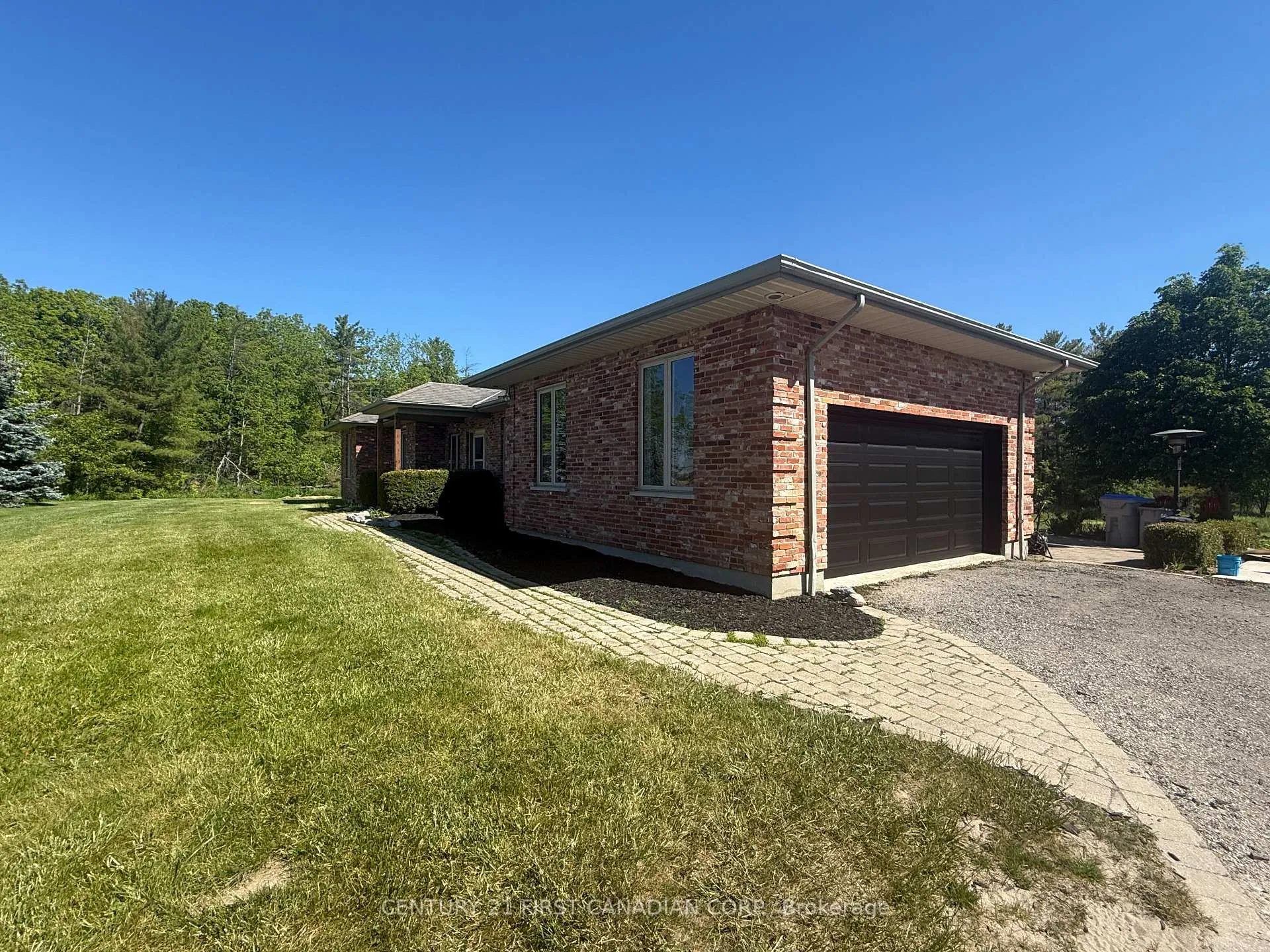 Photo 13 of 26210 Nairn Road, North Middlesex, Nairn — HOMEH