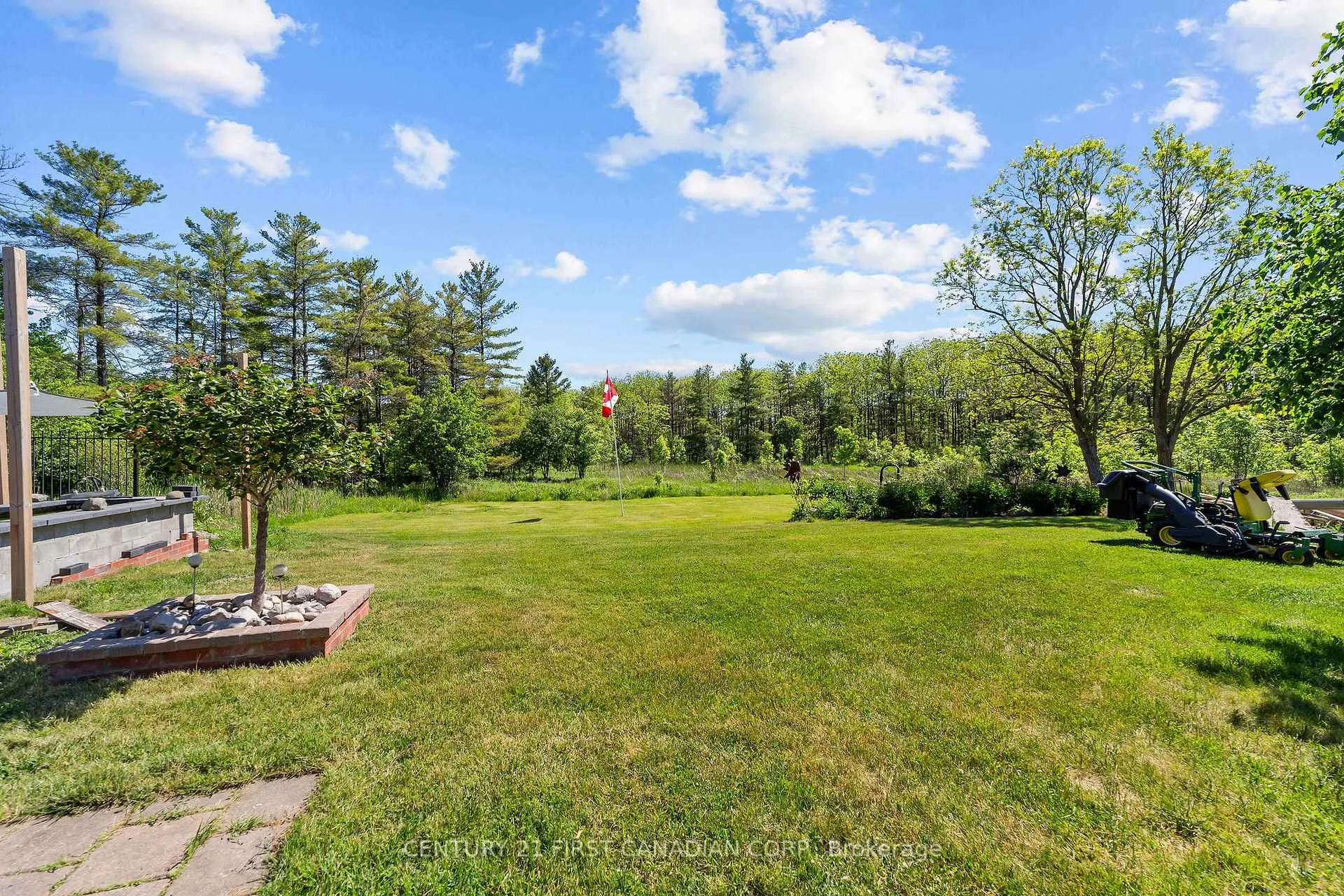 Photo 14 of 26210 Nairn Road, North Middlesex, Nairn — HOMEH