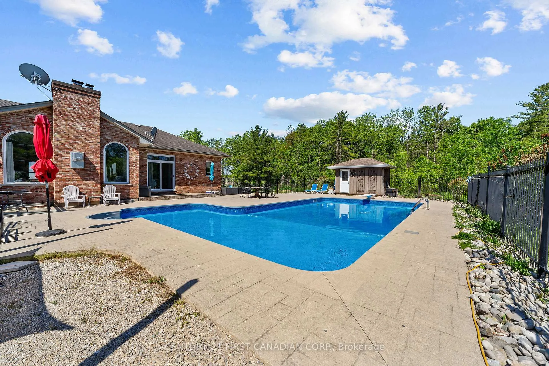 Photo 16 of 26210 Nairn Road, North Middlesex, Nairn — HOMEH