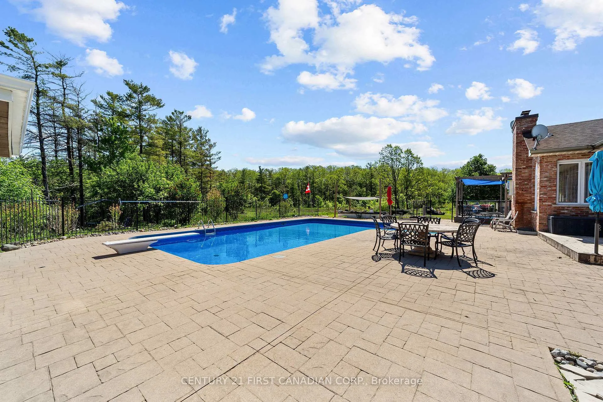 Photo 19 of 26210 Nairn Road, North Middlesex, Nairn — HOMEH