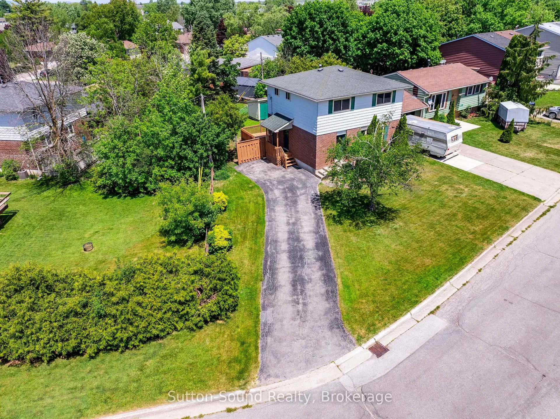 Photo 4 of 1038 11th Street E, Owen Sound — HOMEH
