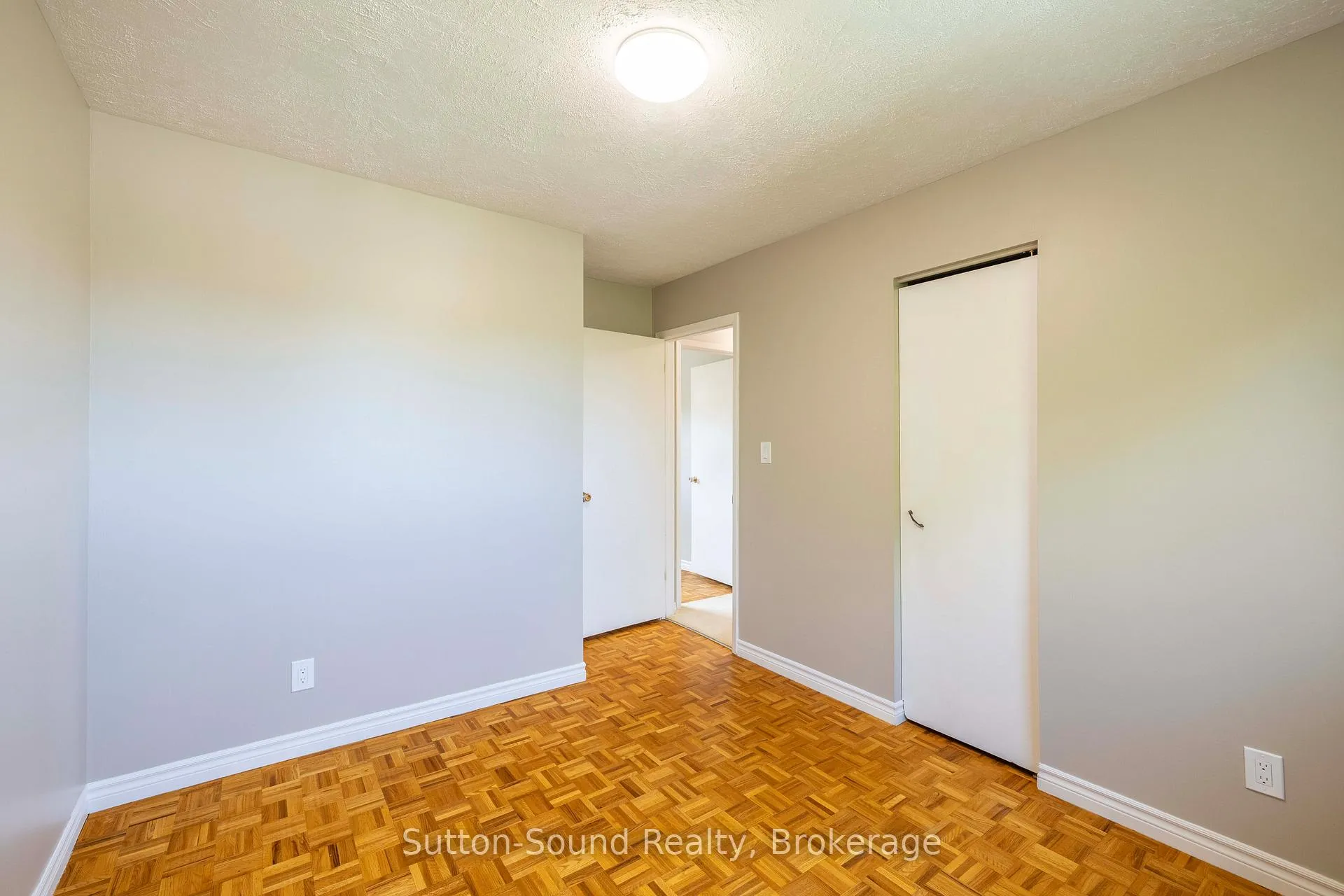 Photo 22 of 1038 11th Street E, Owen Sound — HOMEH