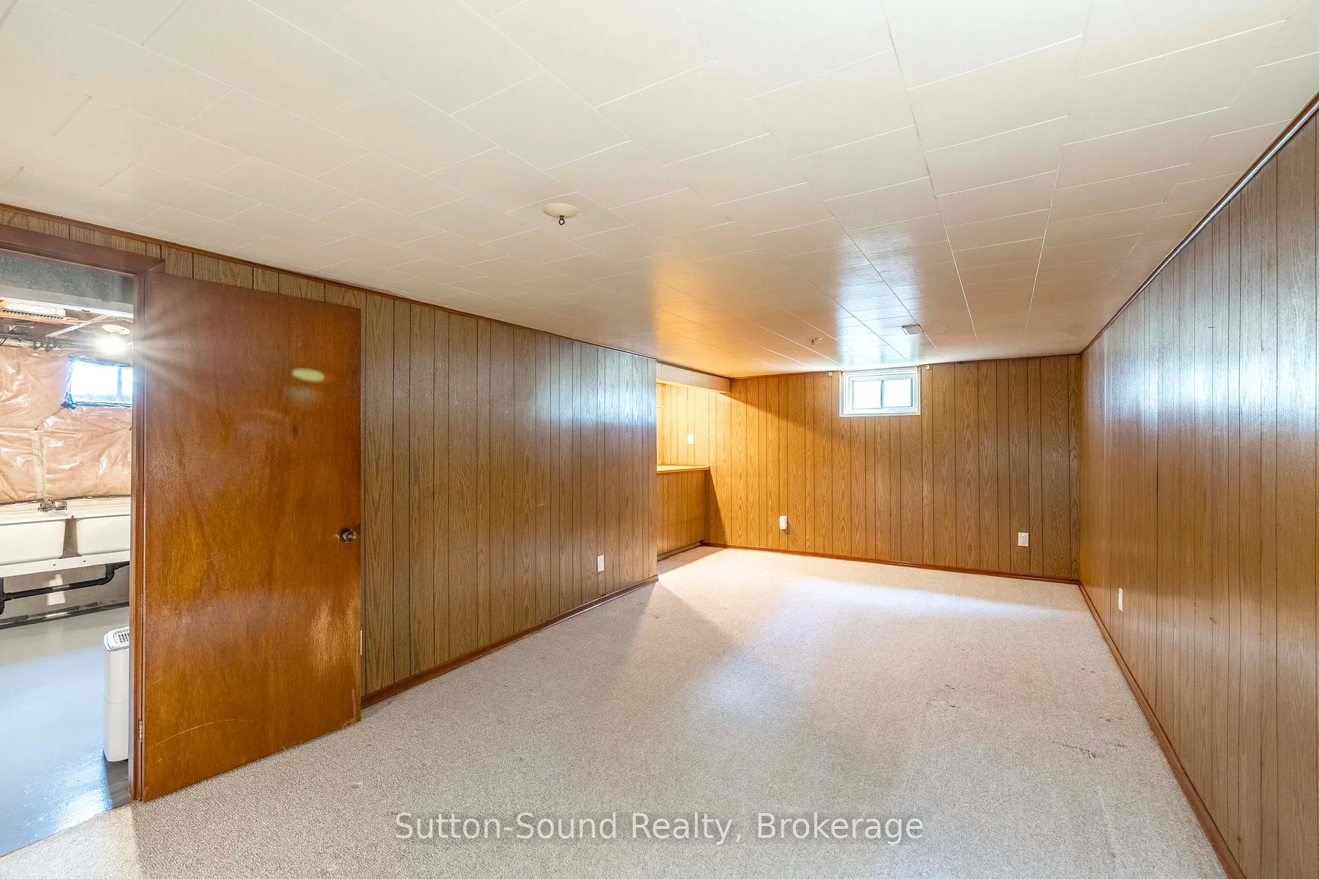 Photo 24 of 1038 11th Street E, Owen Sound — HOMEH