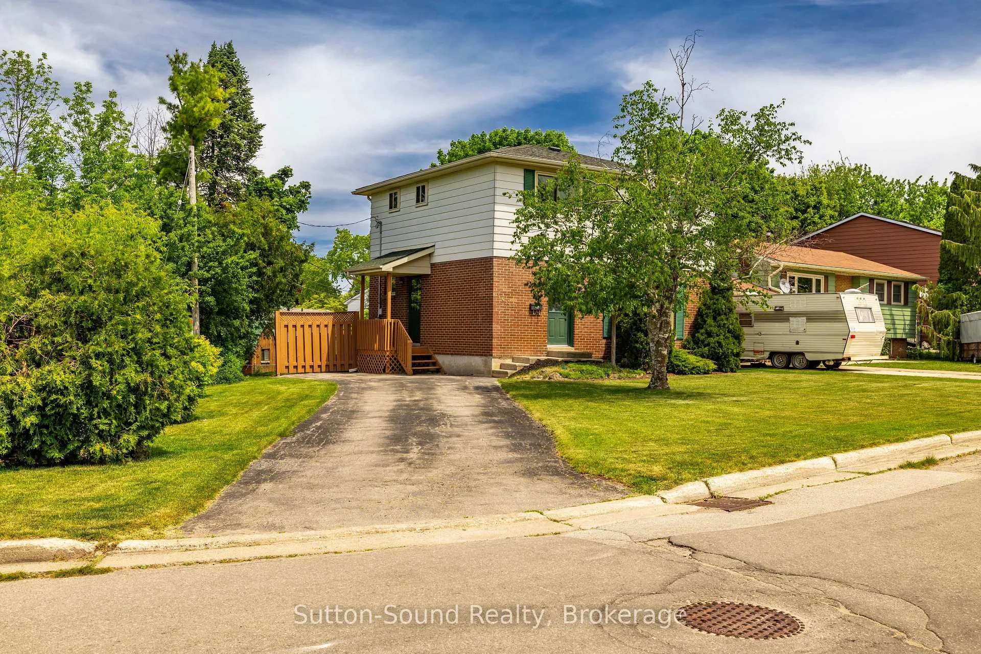 Photo 36 of 1038 11th Street E, Owen Sound — HOMEH