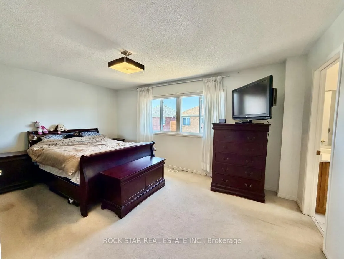 Photo 20 of 21 Trudelle Crescent, Brampton, Fletcher's Meadow — HOMEH