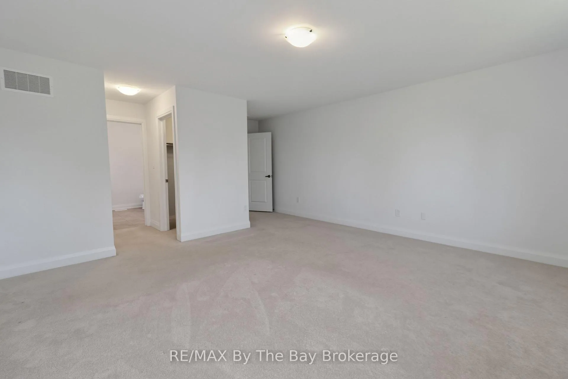 Photo 29 of 52 Amber Drive, Wasaga Beach — HOMEH