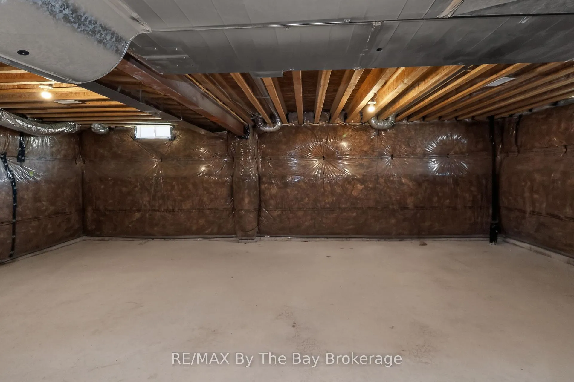 Photo 46 of 52 Amber Drive, Wasaga Beach — HOMEH