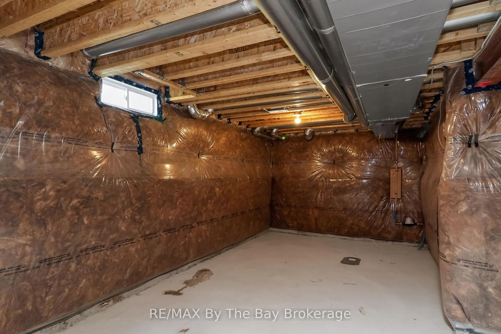 Photo 48 of 52 Amber Drive, Wasaga Beach — HOMEH