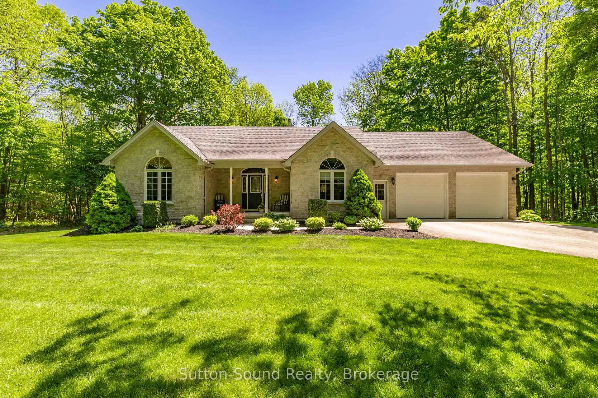 Photo of 318761 Grey Road