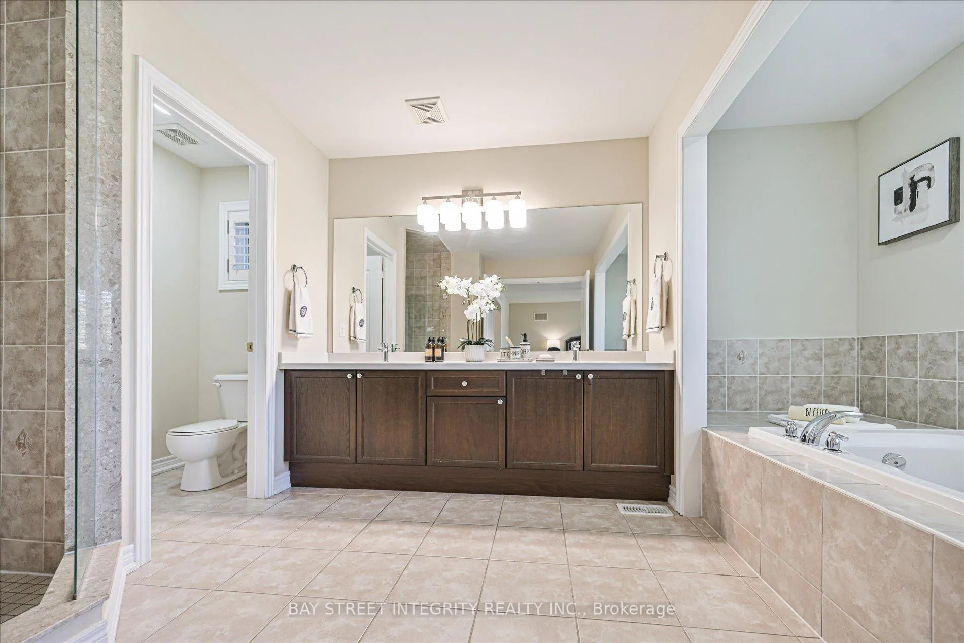 Photo 30 of 49 Glengordon Crescent, Markham, Angus Glen — HOMEH