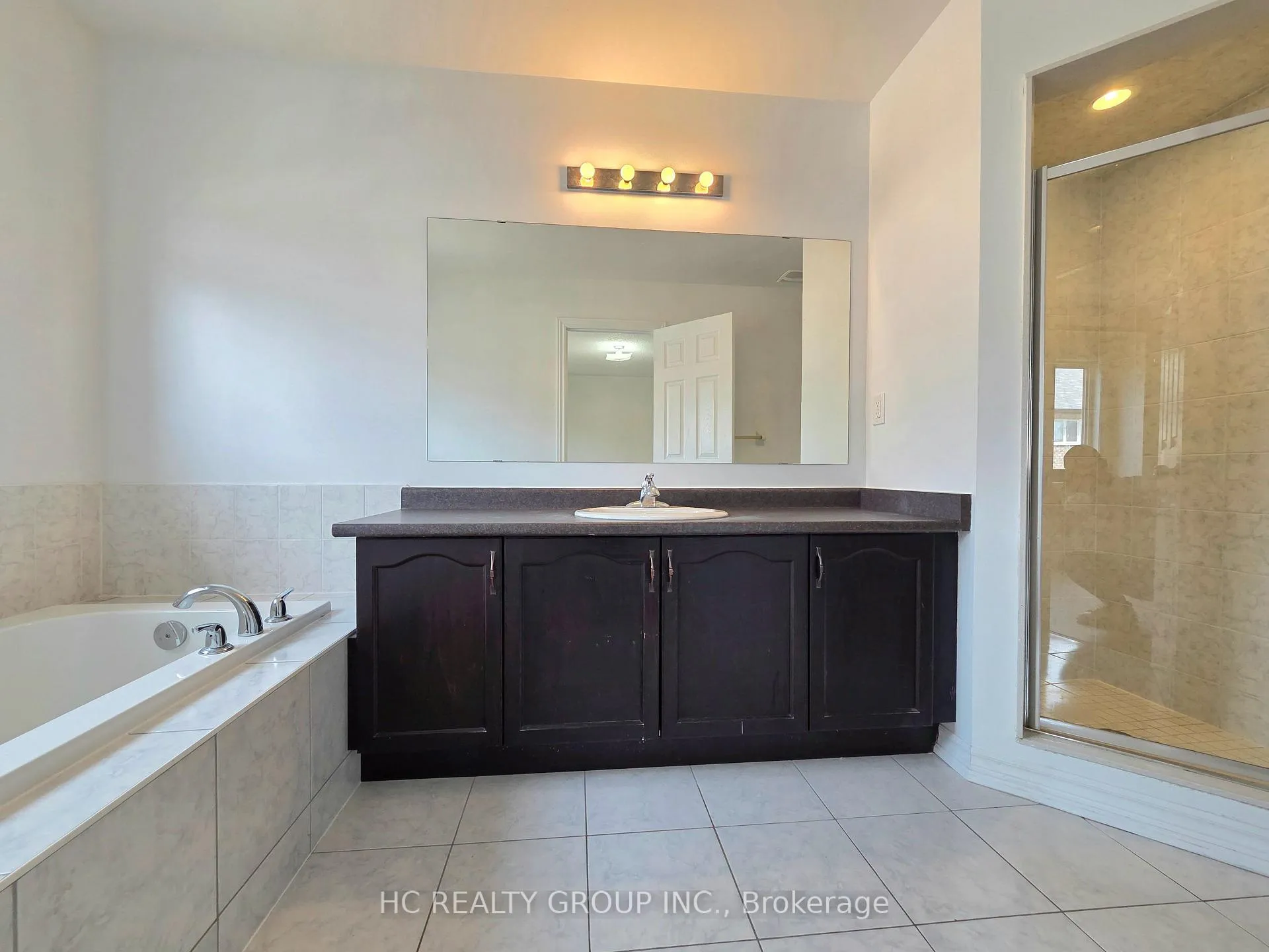 Photo 16 of 703 Hammersly Boulevard, Markham, Wismer — HOMEH