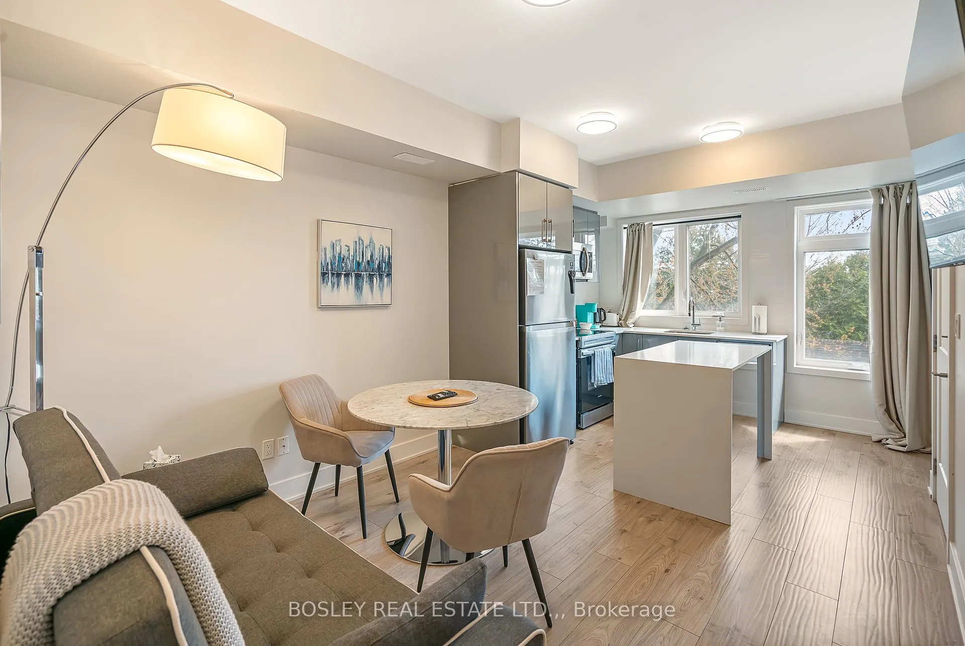 Photo 2 of Unit 316, 6065 McLeod Road, Niagara Falls, Arad/Fallsview — HOMEH