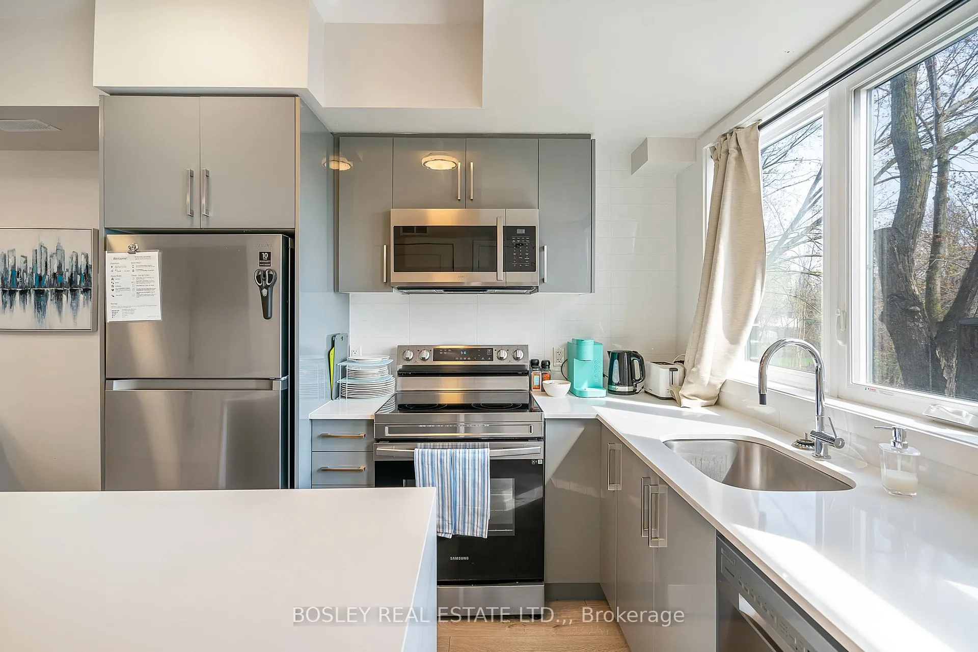 Photo 4 of Unit 316, 6065 McLeod Road, Niagara Falls, Arad/Fallsview — HOMEH