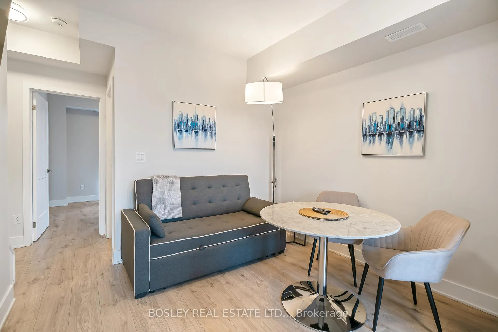 Photo 5 of Unit 316, 6065 McLeod Road, Niagara Falls, Arad/Fallsview — HOMEH