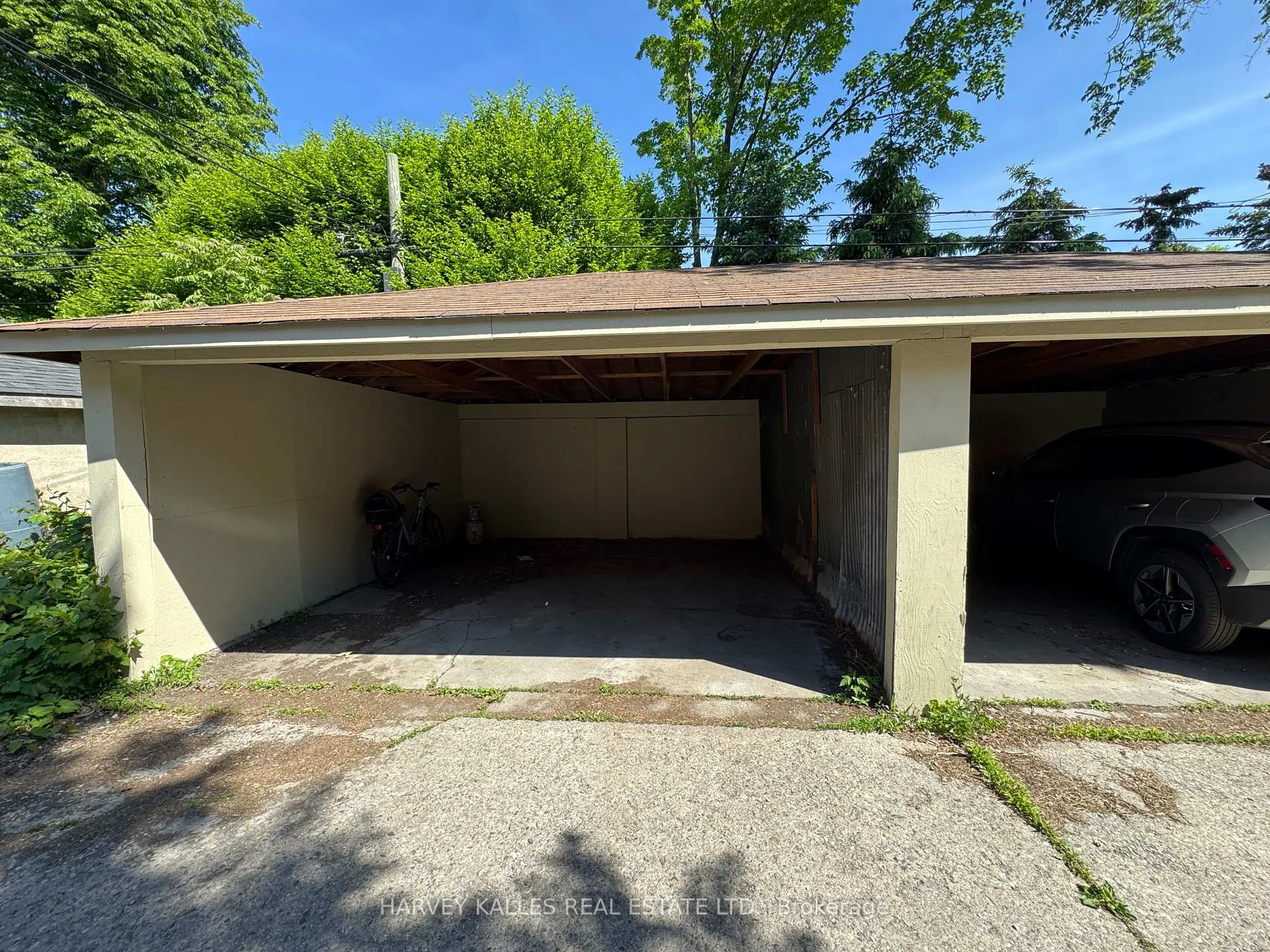 Photo 10 of Unit Upper, 38 Strathgowan Avenue, Toronto, Lawrence Park South — HOMEH