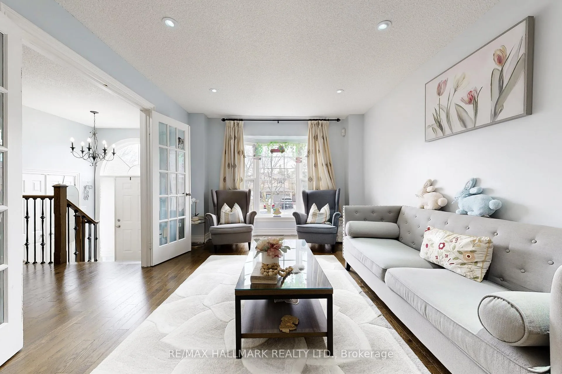 Photo 6 of 87 Autumn Way, Aurora, Aurora Heights — HOMEH
