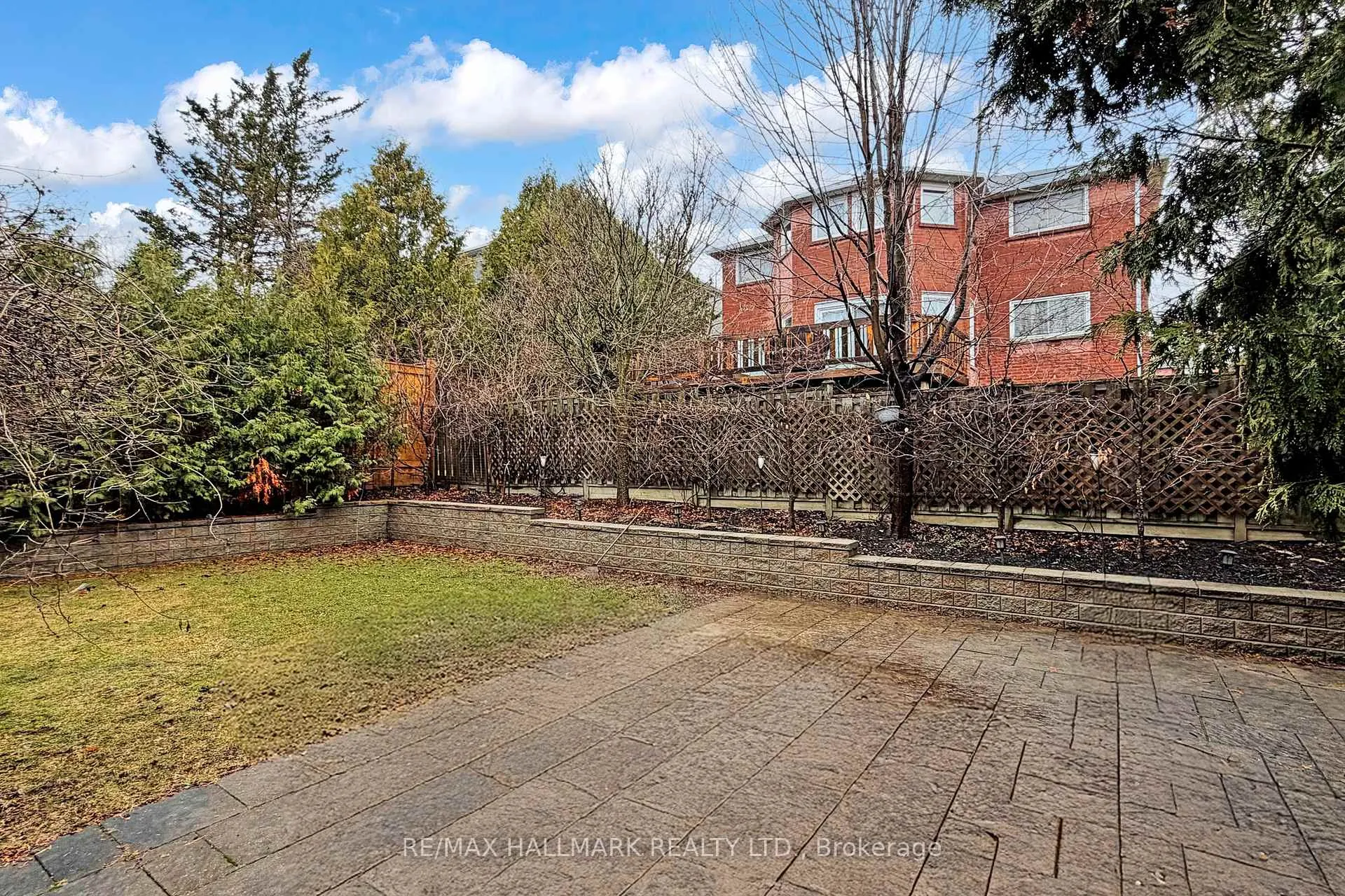 Photo 43 of 87 Autumn Way, Aurora, Aurora Heights — HOMEH