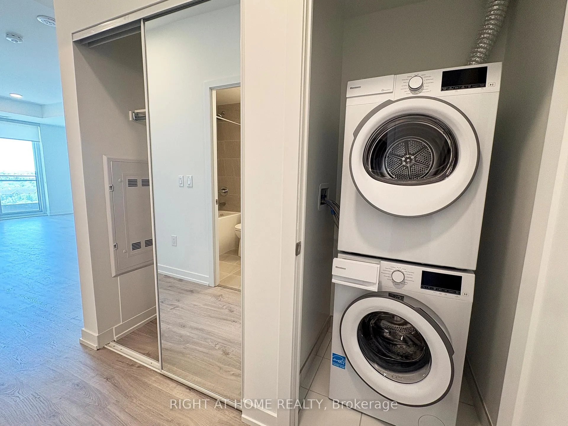 Photo 13 of Unit A-1011, 9763 Markham Road, Markham, Greensborough — HOMEH