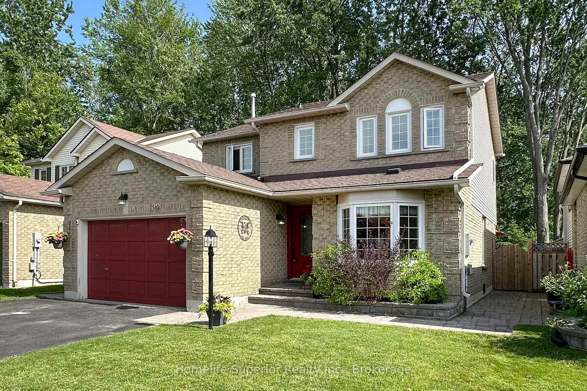 Photo 2 of 122 Sandringham Drive, Clarington, Courtice — HOMEH