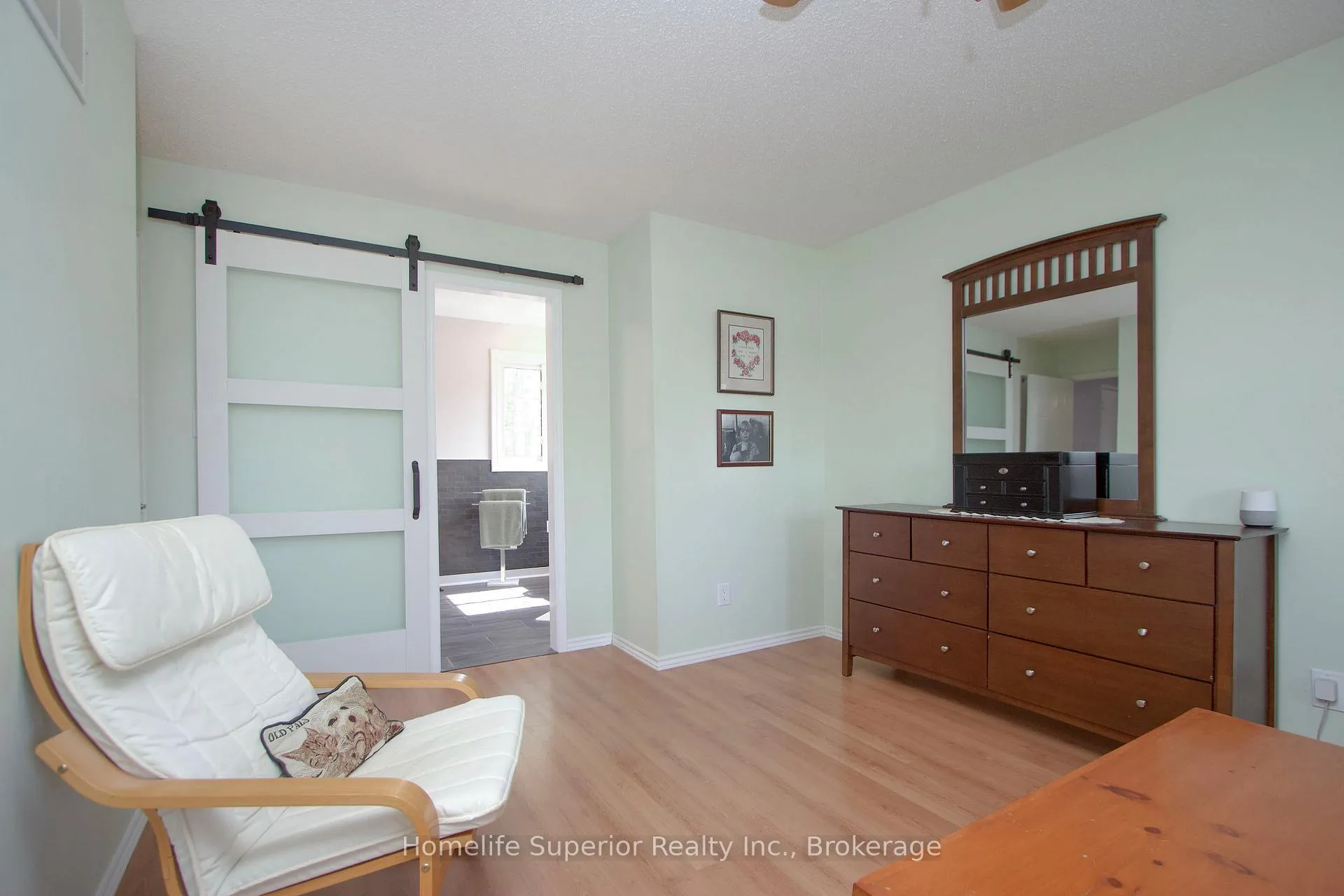 Photo 23 of 122 Sandringham Drive, Clarington, Courtice — HOMEH
