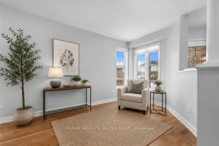 Photo 4 of 2351 Glandriel Crescent, Ottawa, Springridge/East Village — HOMEH