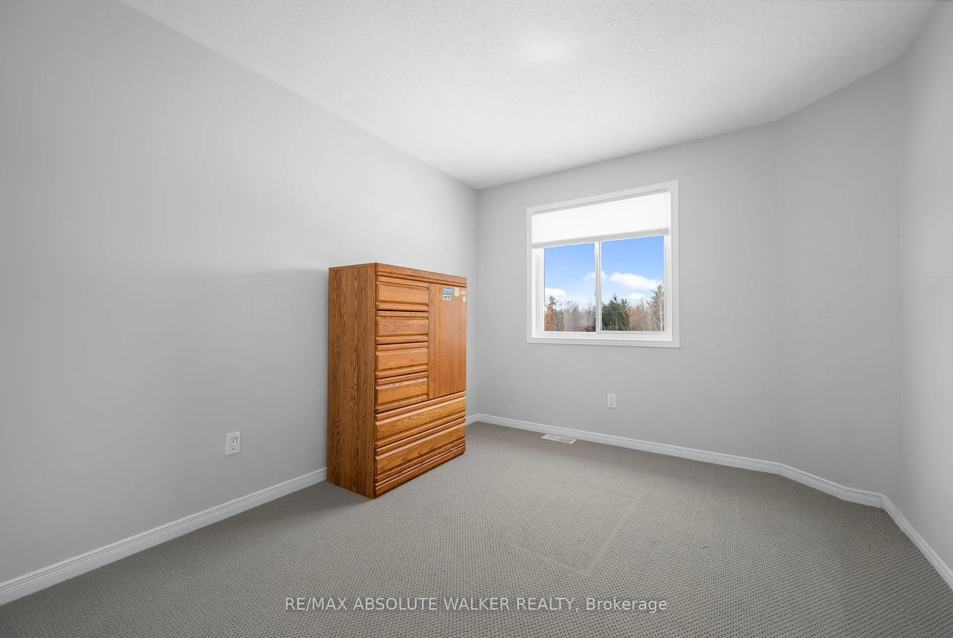 Photo 34 of 2351 Glandriel Crescent, Ottawa, Springridge/East Village — HOMEH