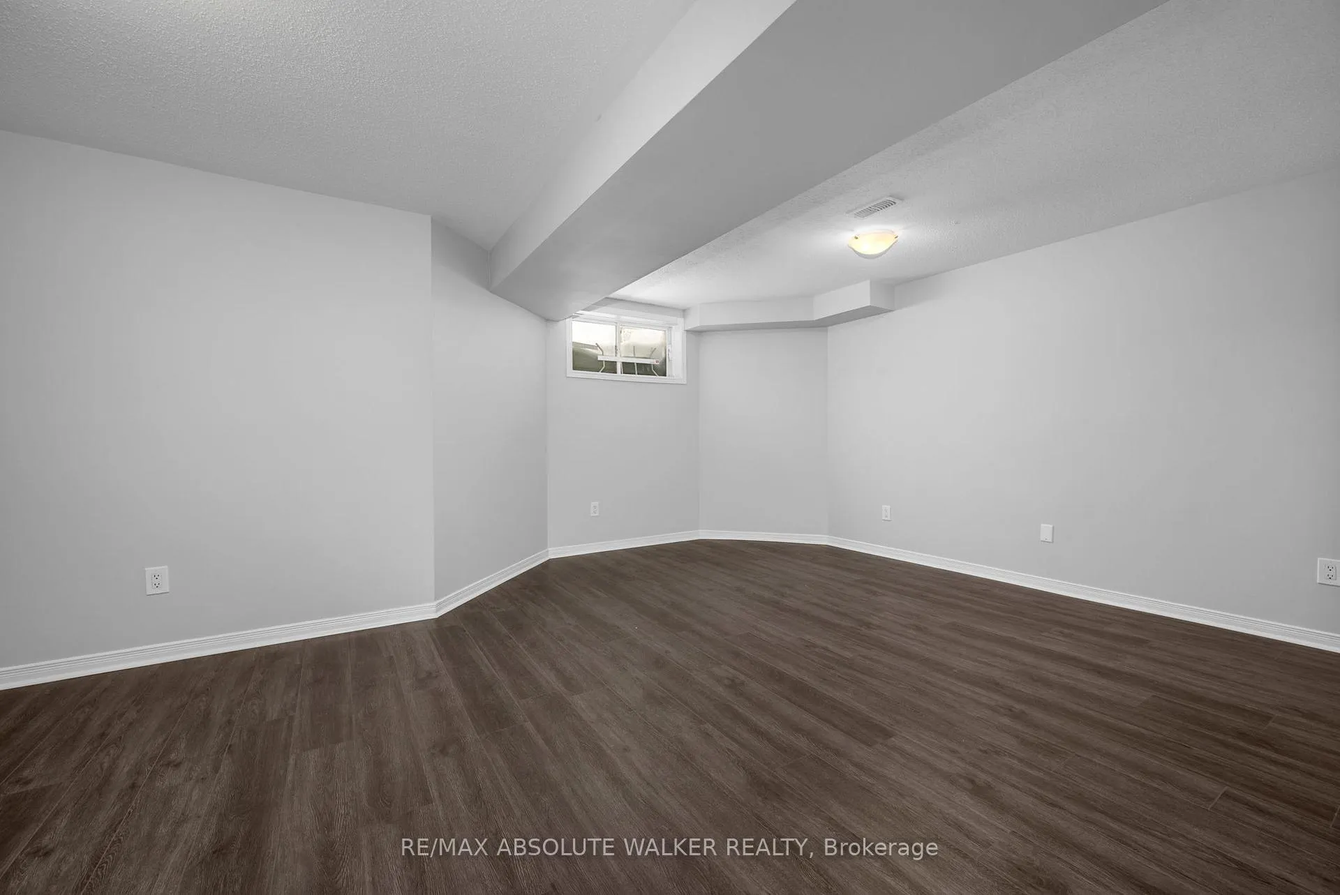 Photo 38 of 2351 Glandriel Crescent, Ottawa, Springridge/East Village — HOMEH