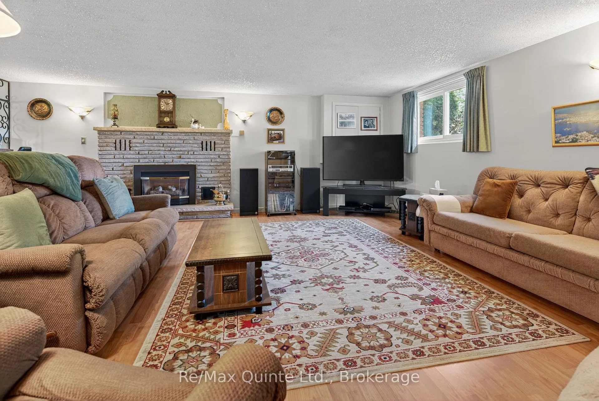 Photo 30 of 37 Wickens Street, Quinte West, Sidney Ward — HOMEH