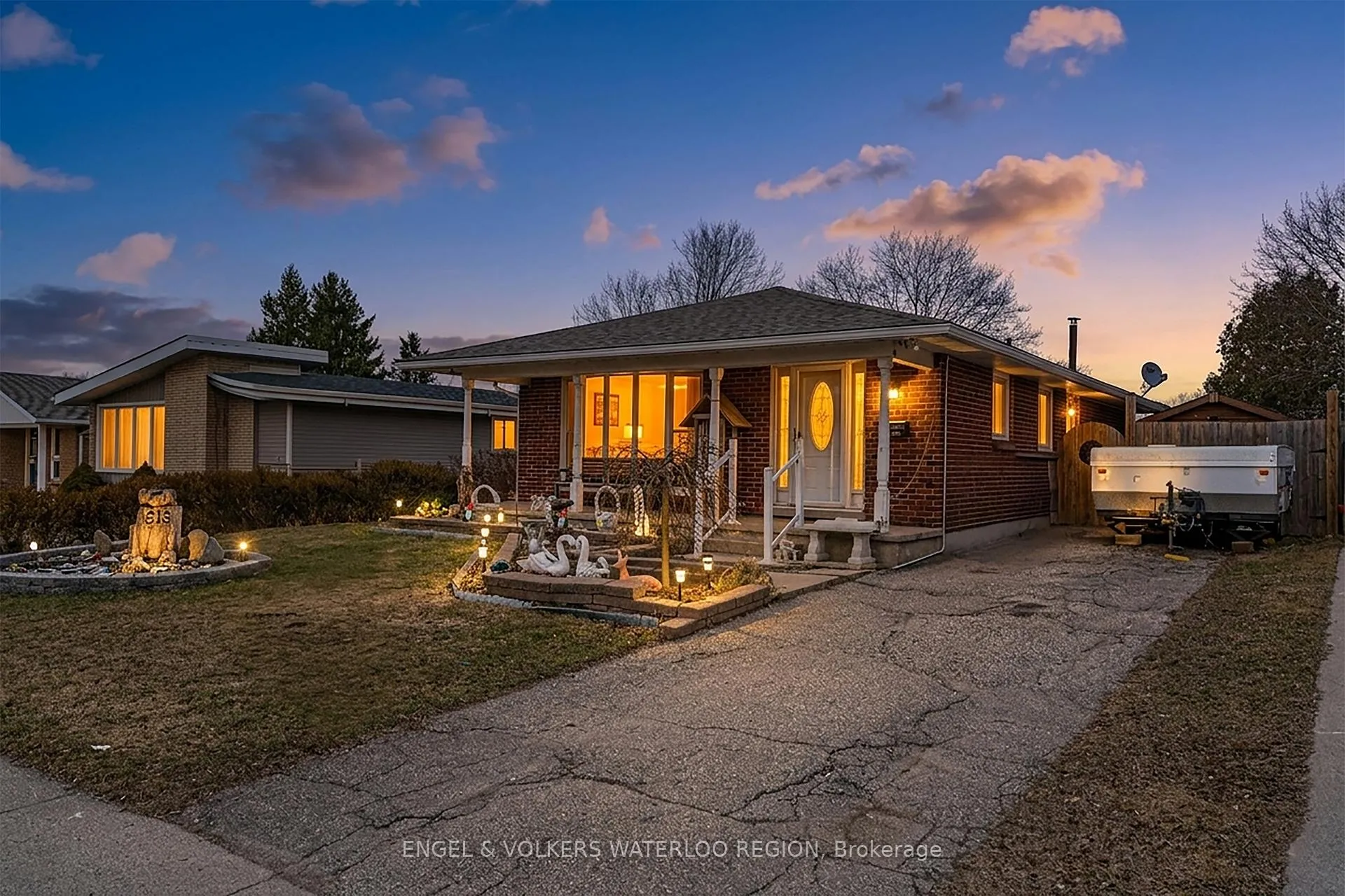 Photo 1 of 515 Strasburg Road, Kitchener, Alpine — HOMEH
