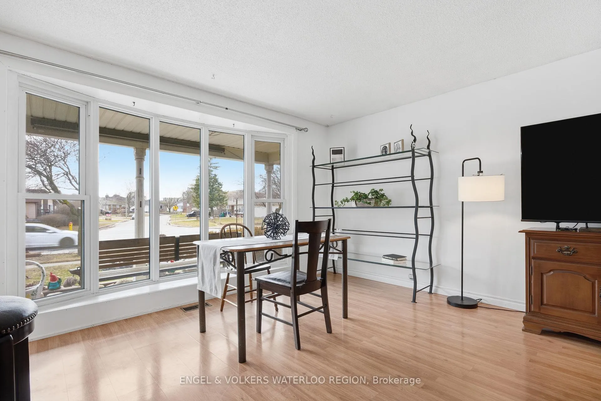 Photo 25 of 515 Strasburg Road, Kitchener, Alpine — HOMEH