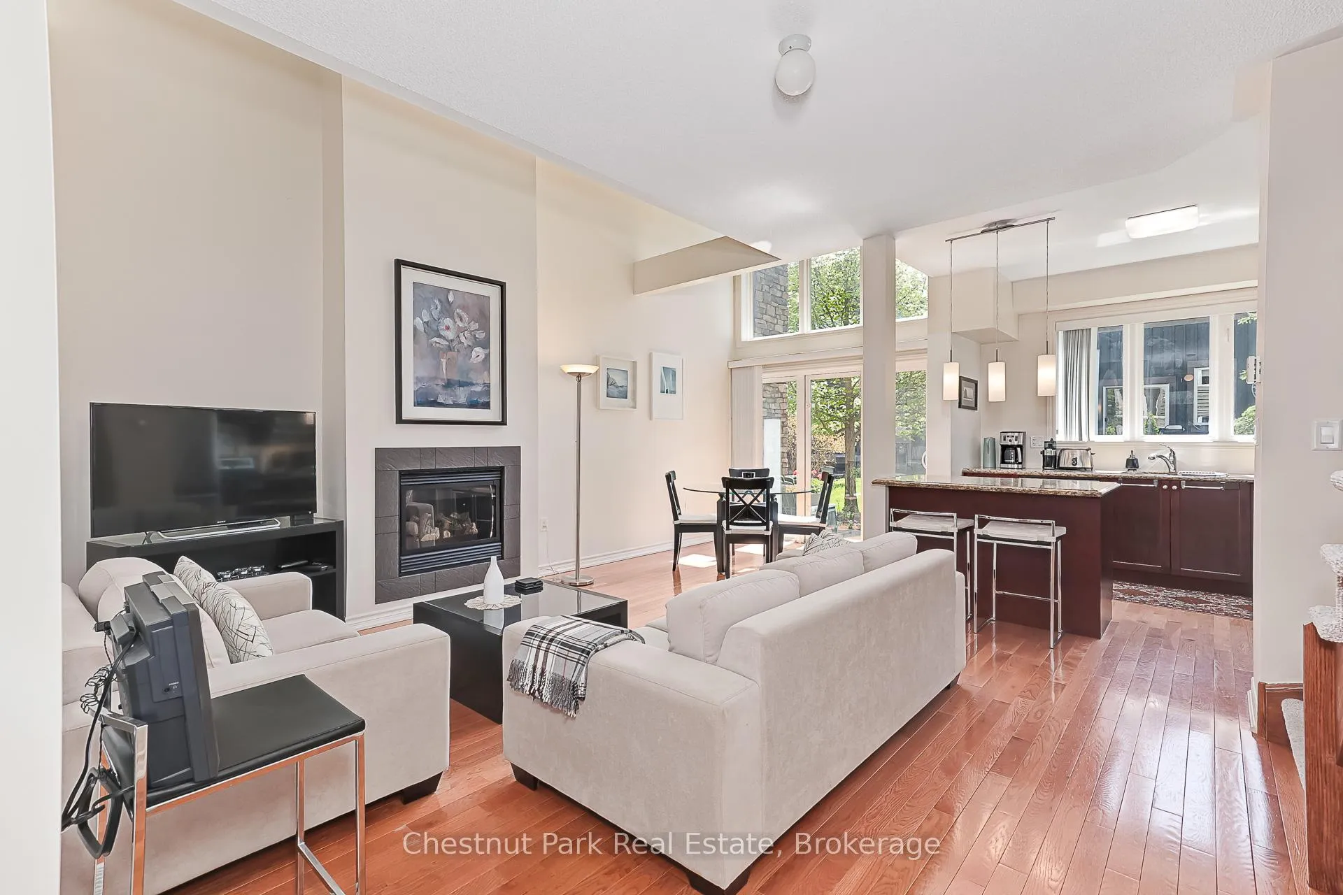 Photo 5 of 53 Joseph Trail, Collingwood — HOMEH
