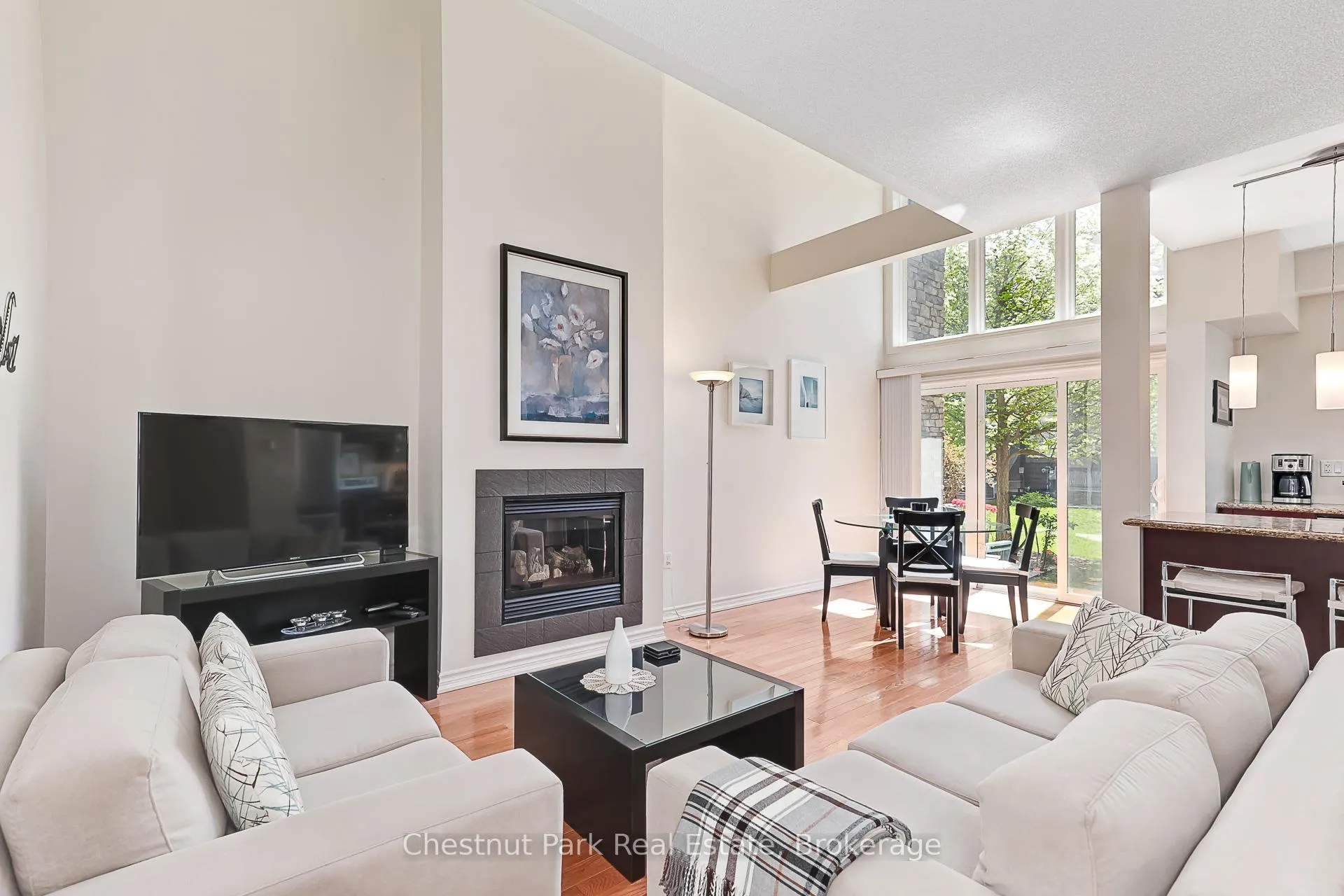 Photo 6 of 53 Joseph Trail, Collingwood — HOMEH