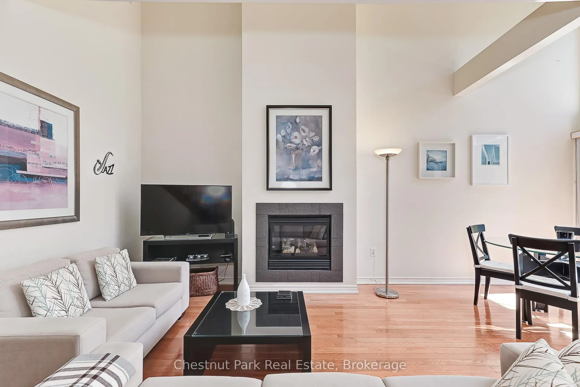 Photo 7 of 53 Joseph Trail, Collingwood — HOMEH