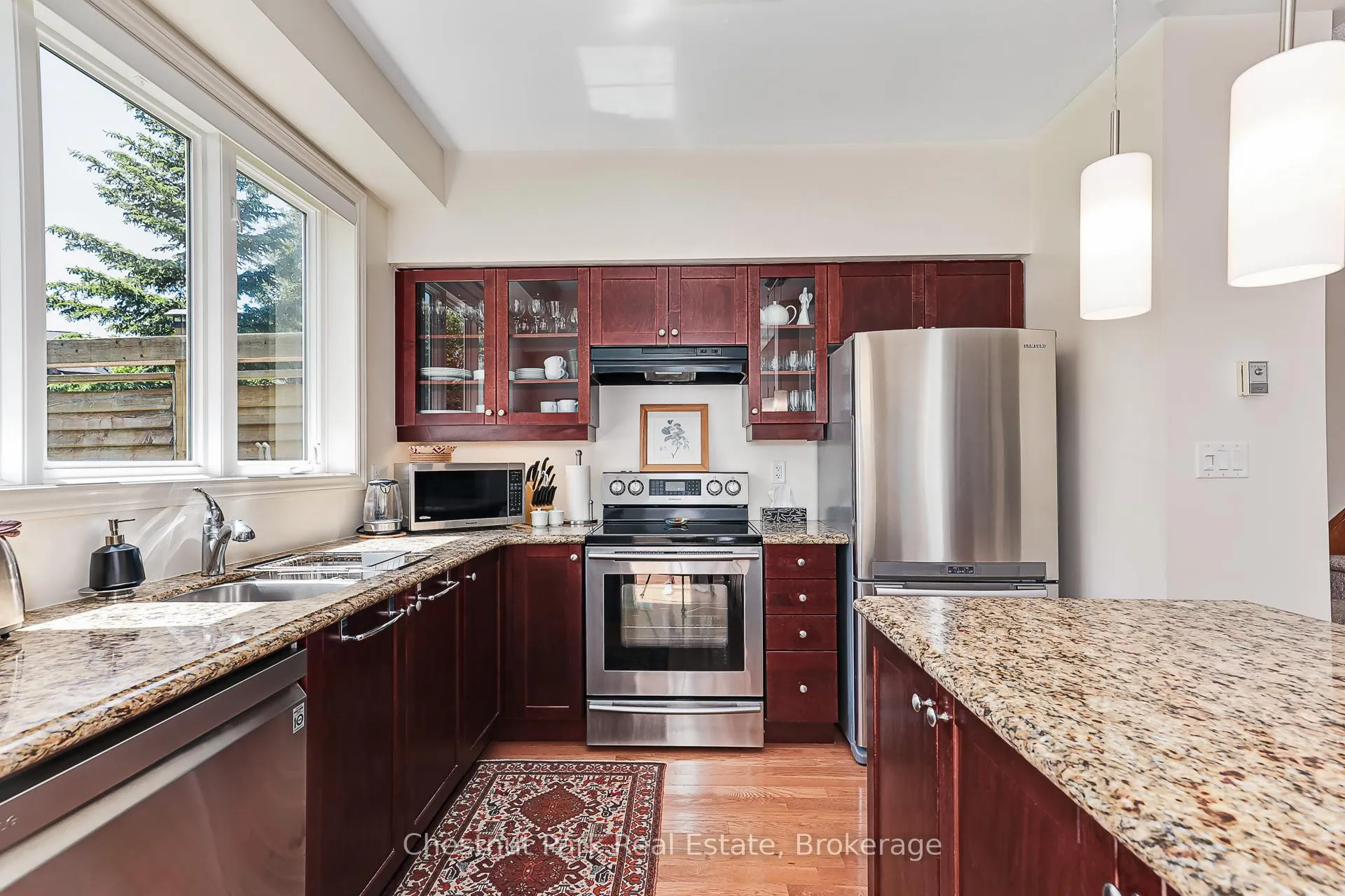 Photo 15 of 53 Joseph Trail, Collingwood — HOMEH