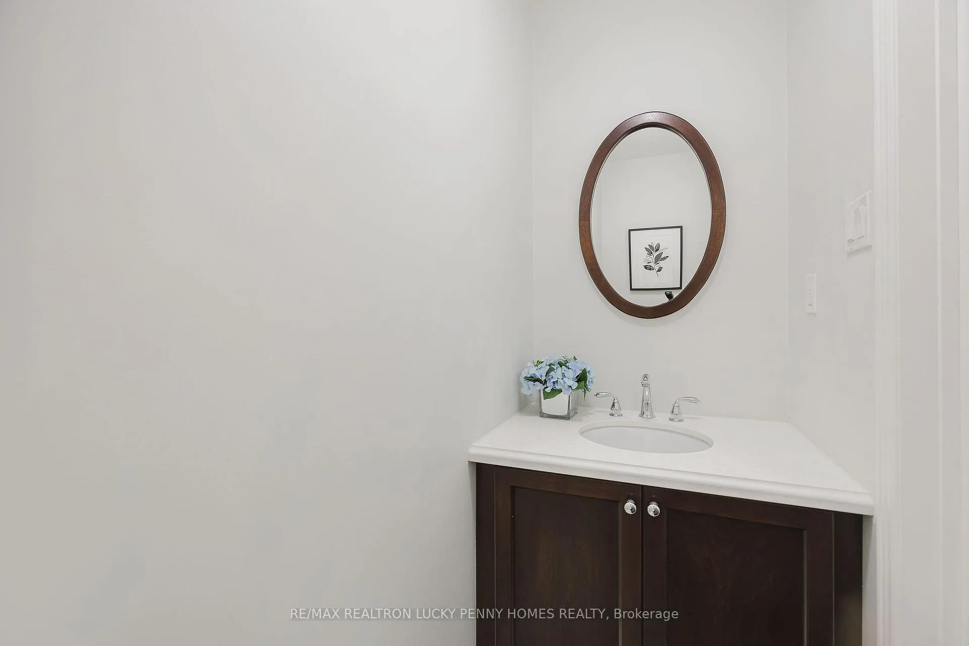 Photo 18 of 4 McPhail Court, Markham, Buttonville — HOMEH
